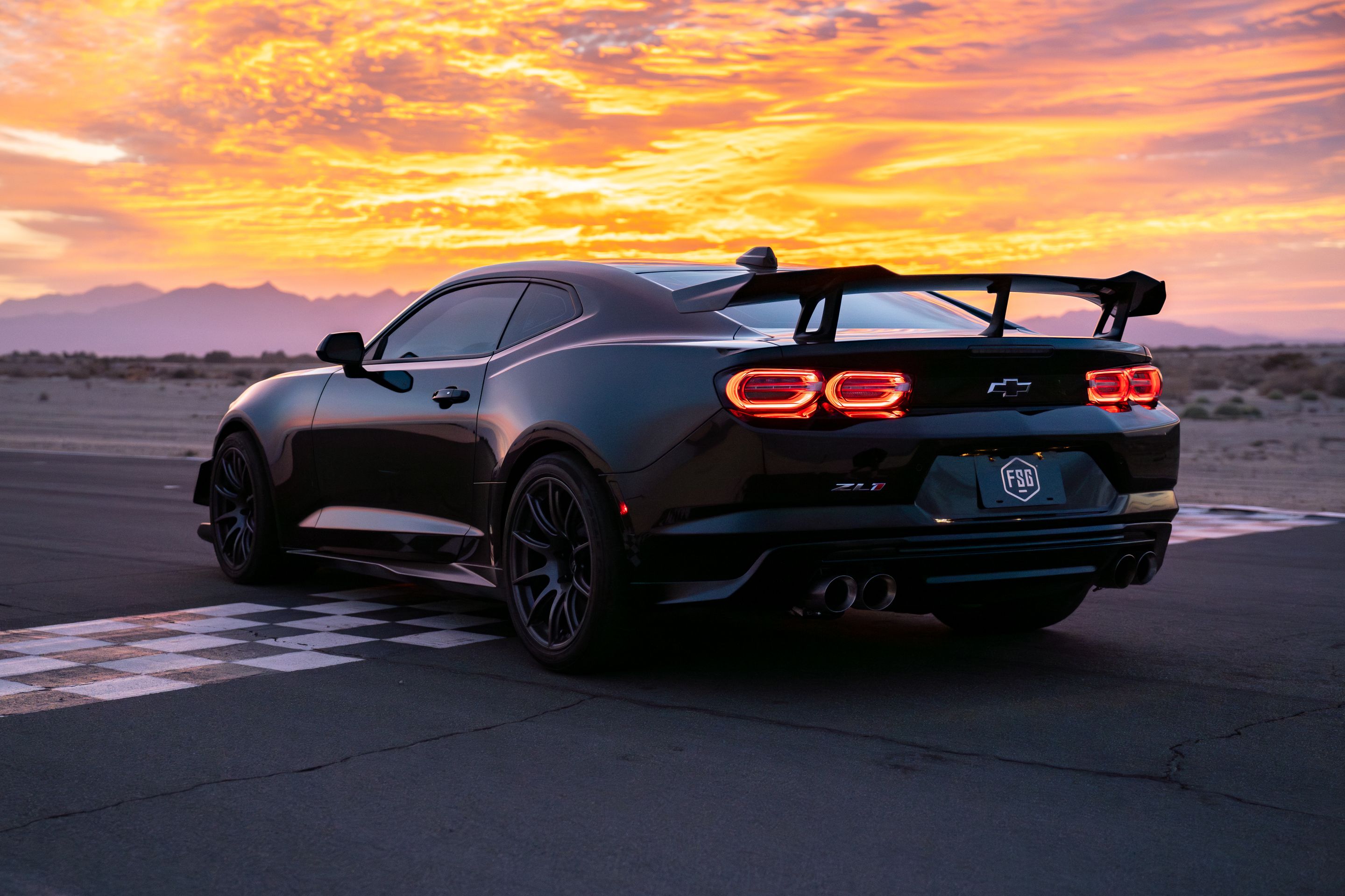 Black Chevrolet 6th Gen Camaro ZL1 1LE with 19" SM-10 Apex wheels in Anthracite
