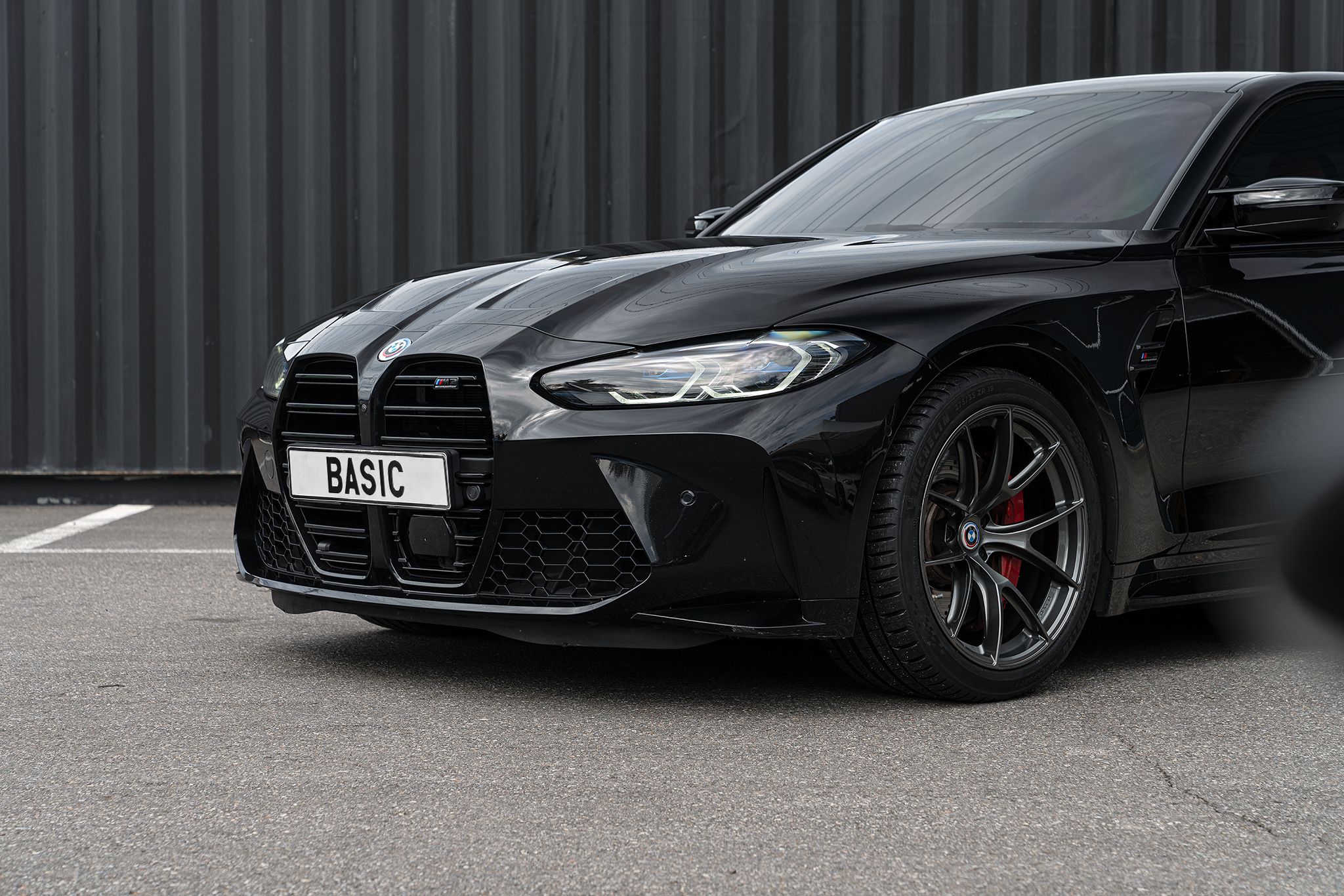 Black BMW G80 M3 with 19" VS-5RS Apex wheels in Anthracite