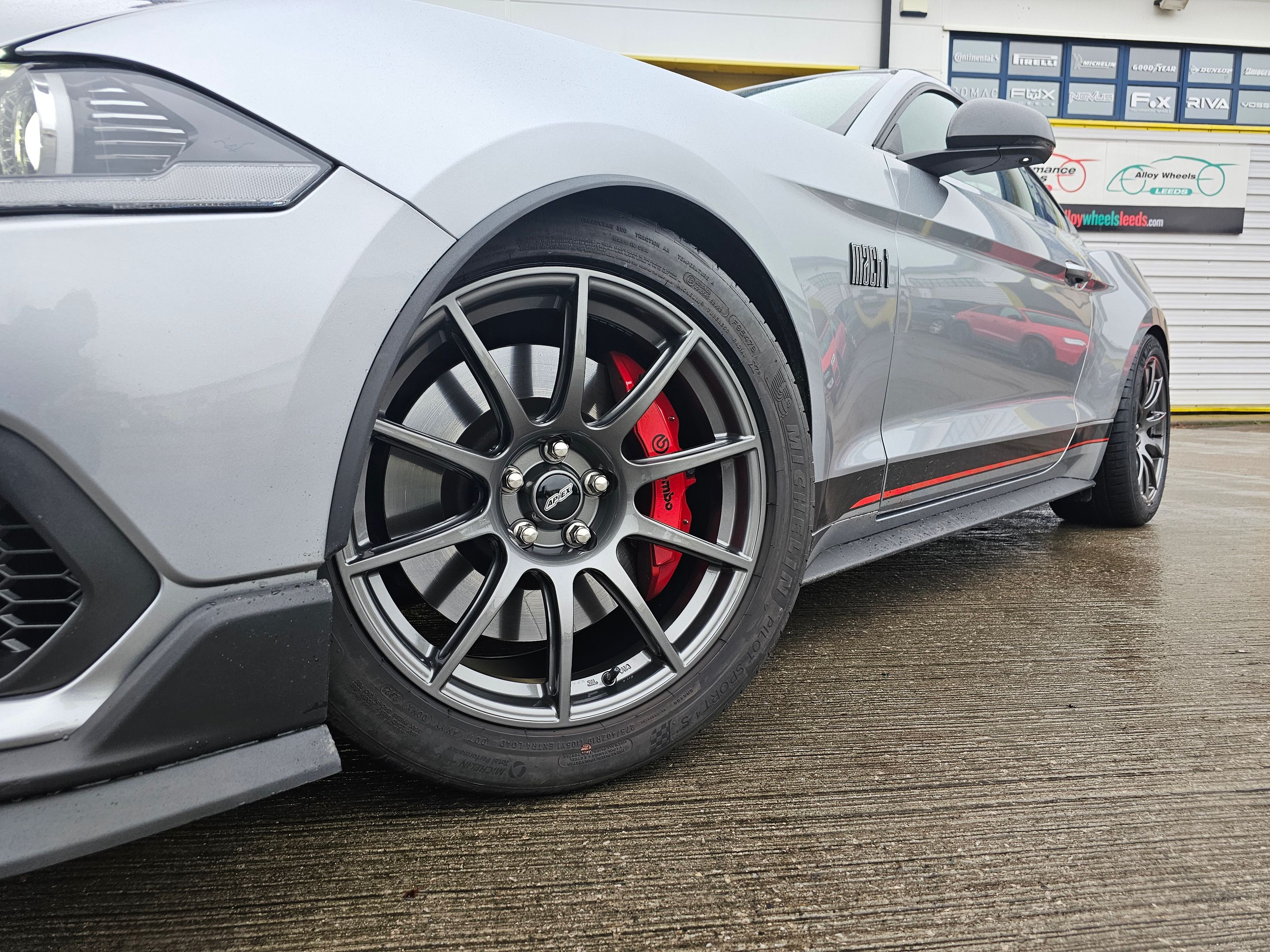Grey Ford S550 Mustang Mach 1 with 19" SM-10 Apex wheels in Anthracite
