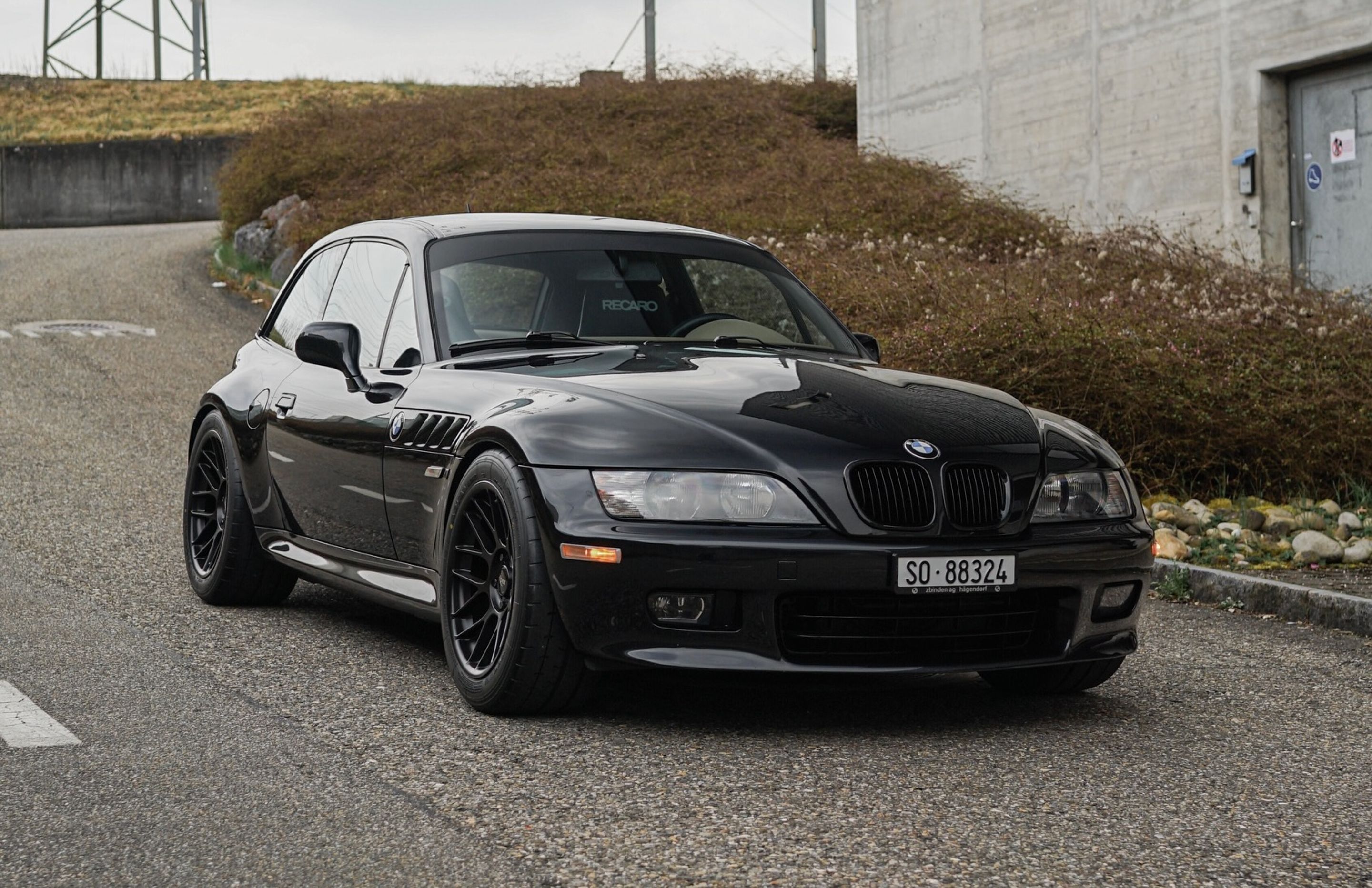 Black BMW E36/8 Coupe Z3 with 17" ARC-8 Apex wheels in Satin Black