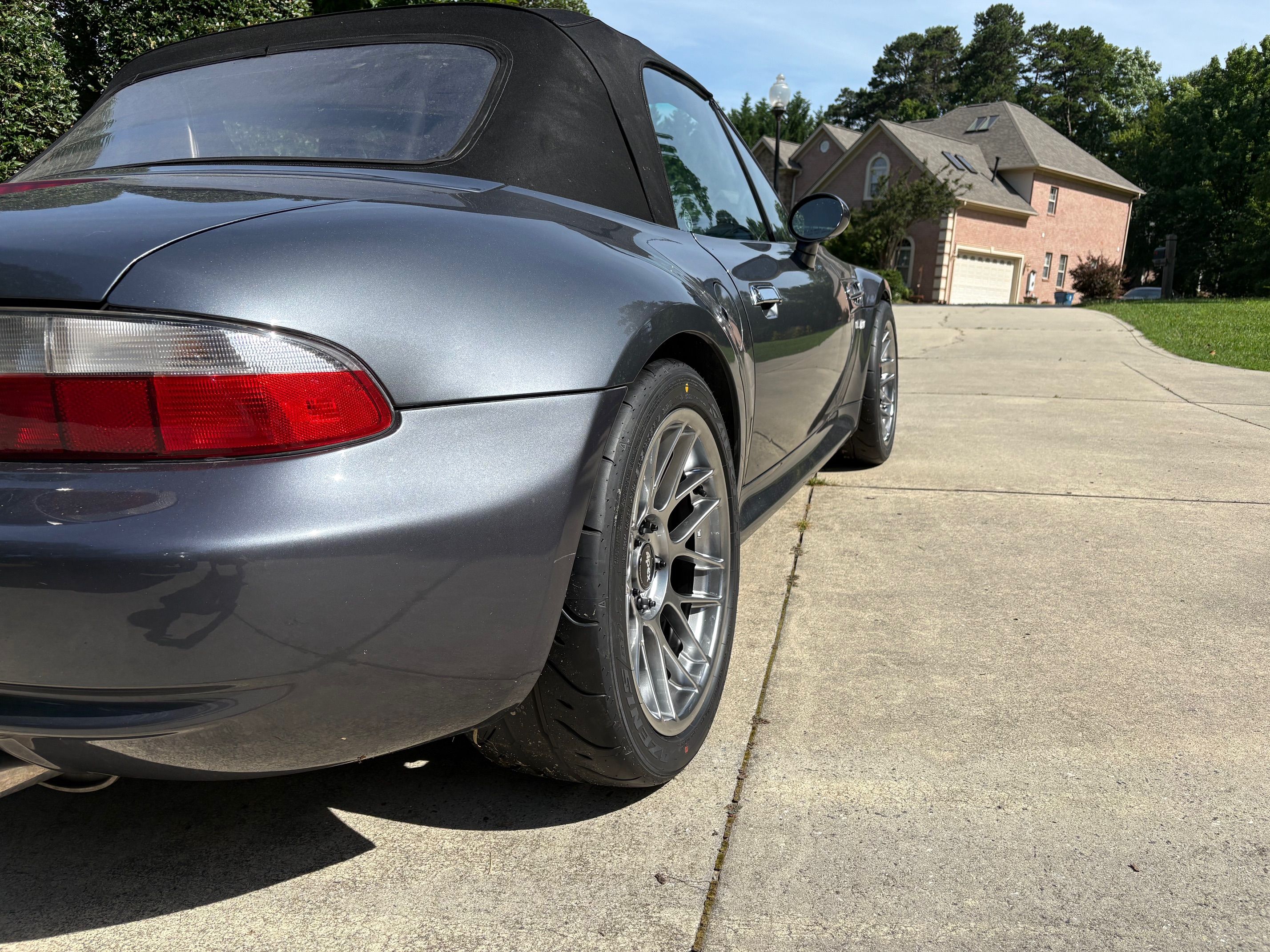 Grey BMW E36/7 Roadster Z3 M with 17" ARC-8 Apex wheels in Hyper Black