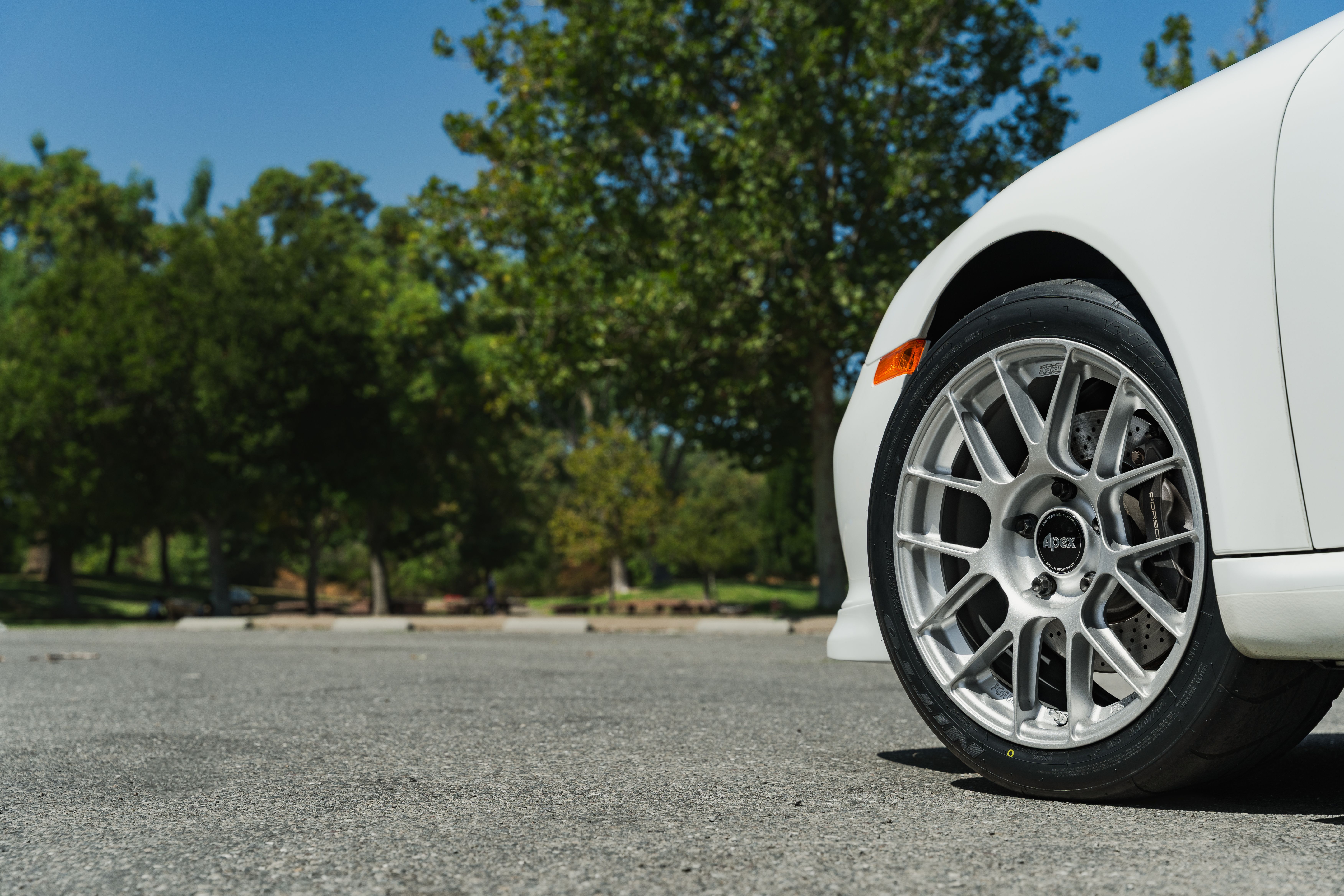 Porsche 911 997 Carrera with 18
