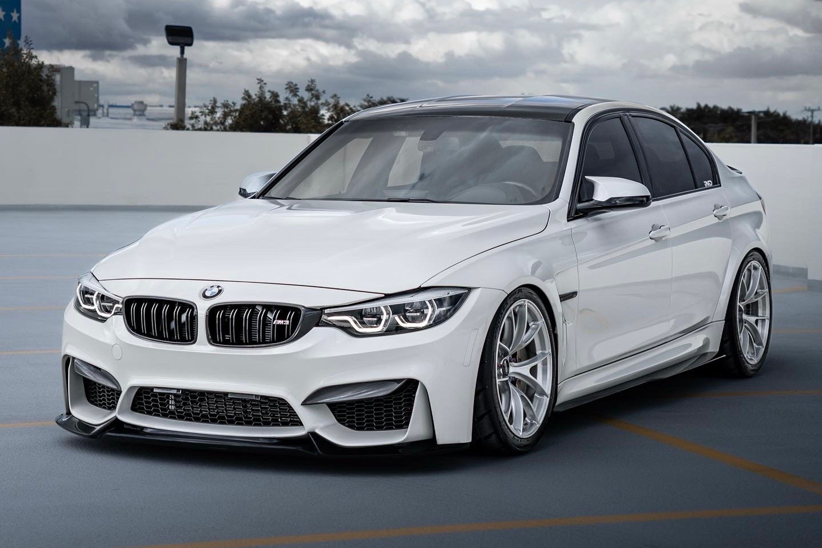 White BMW F80 M3 with 19" VS-5RS Apex wheels in Brushed Clear