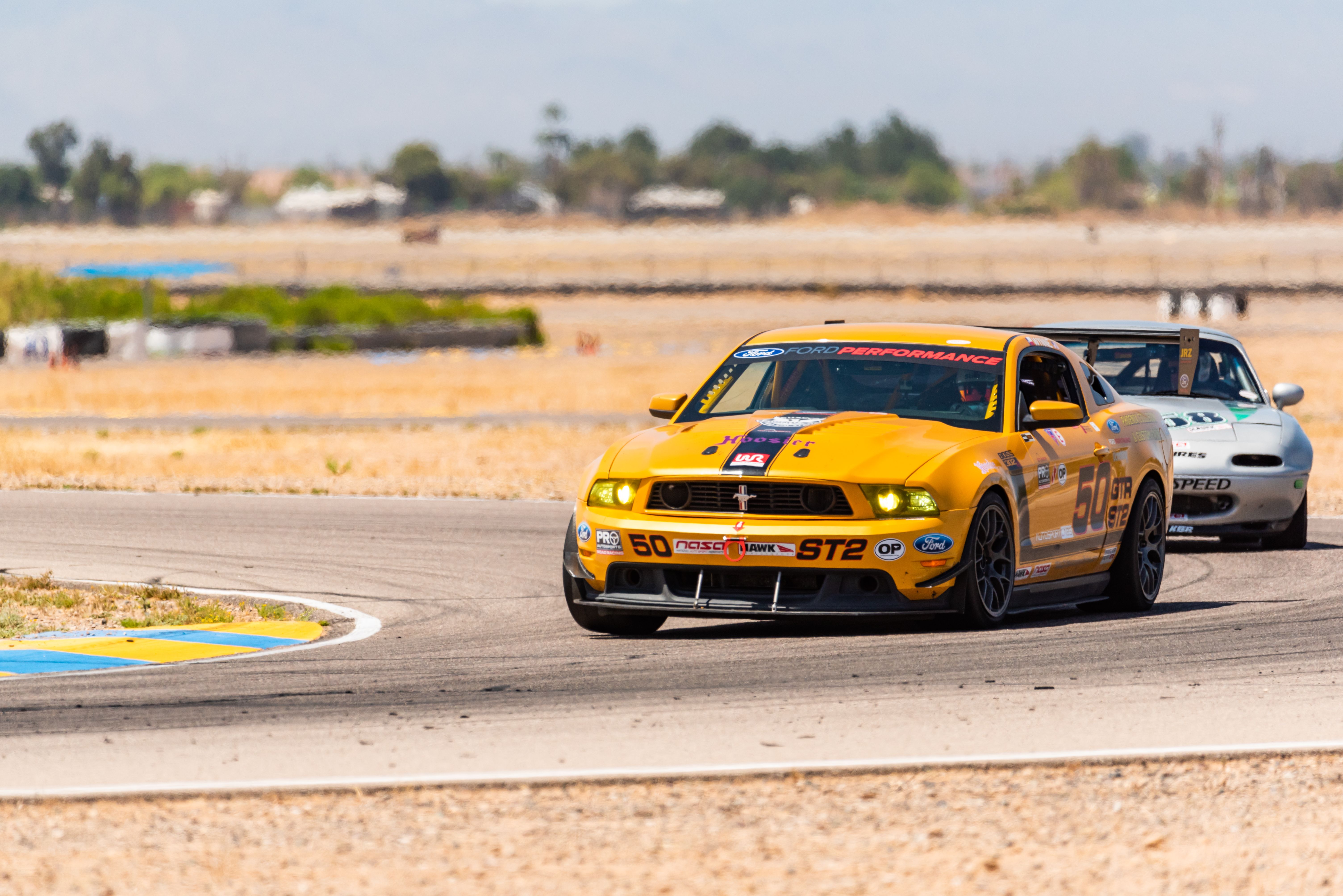 Ford S197 Mustang GT with 18