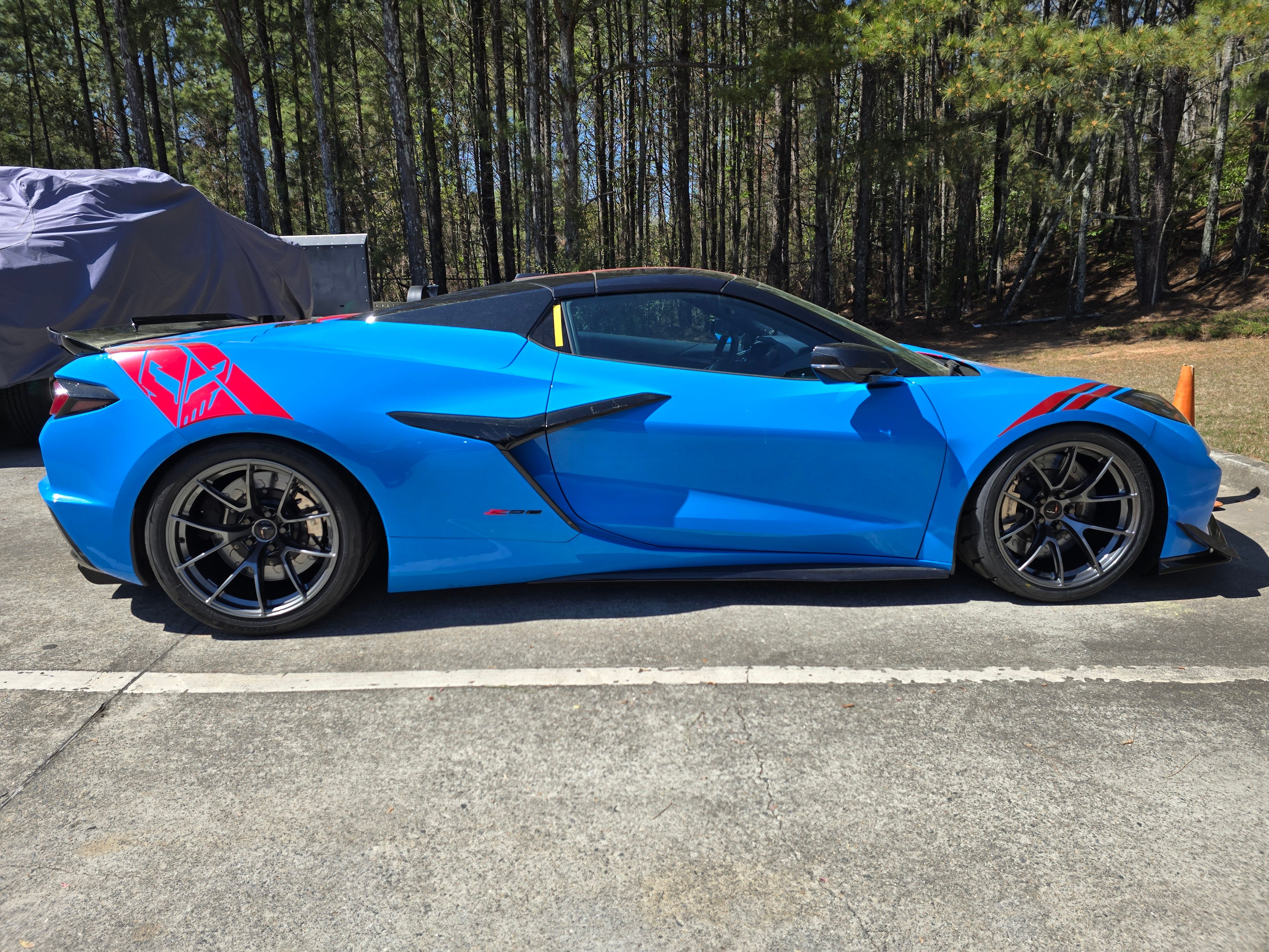 Chevrolet C8 Corvette Z06 with 19