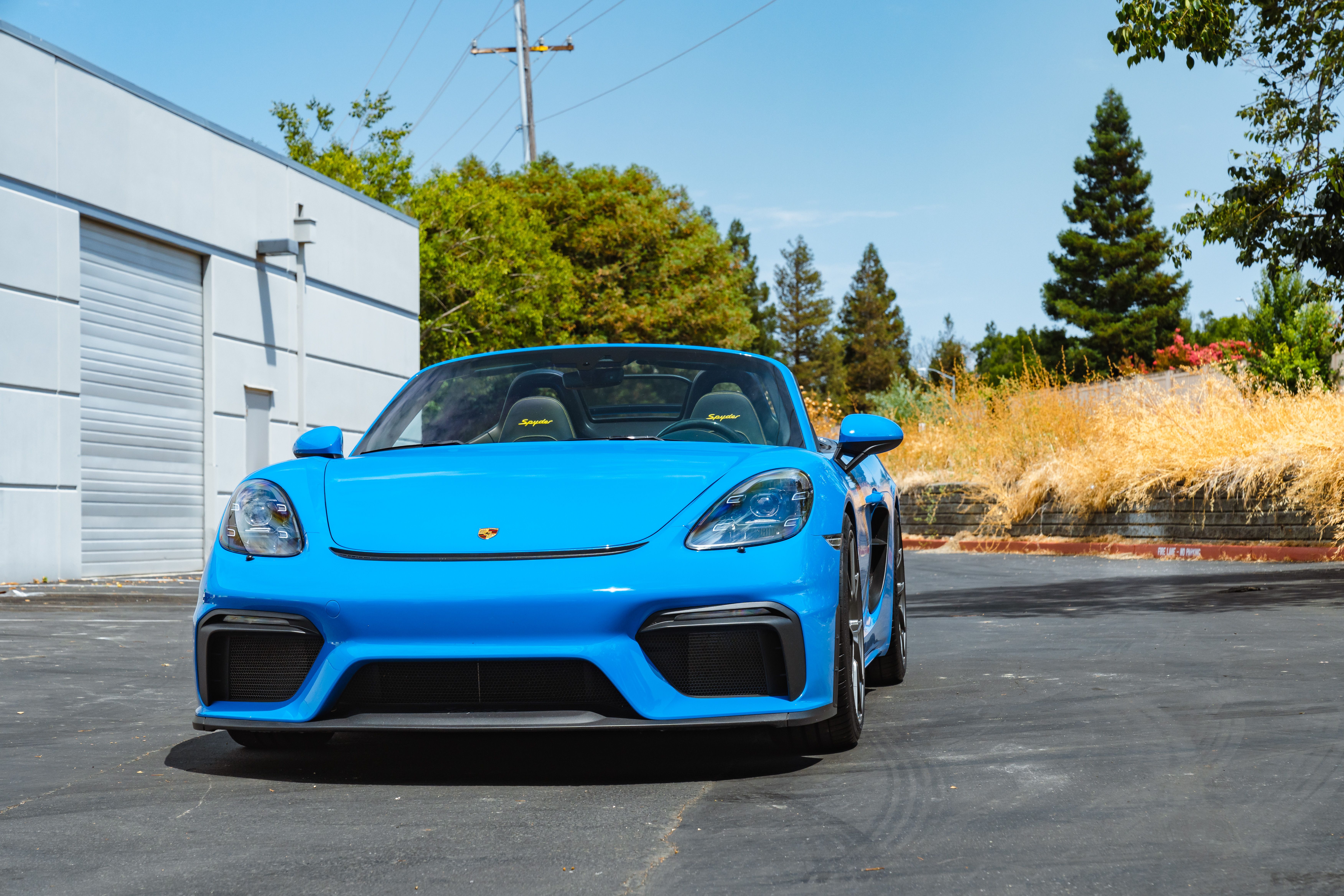 Porsche 718 Spyder with 20