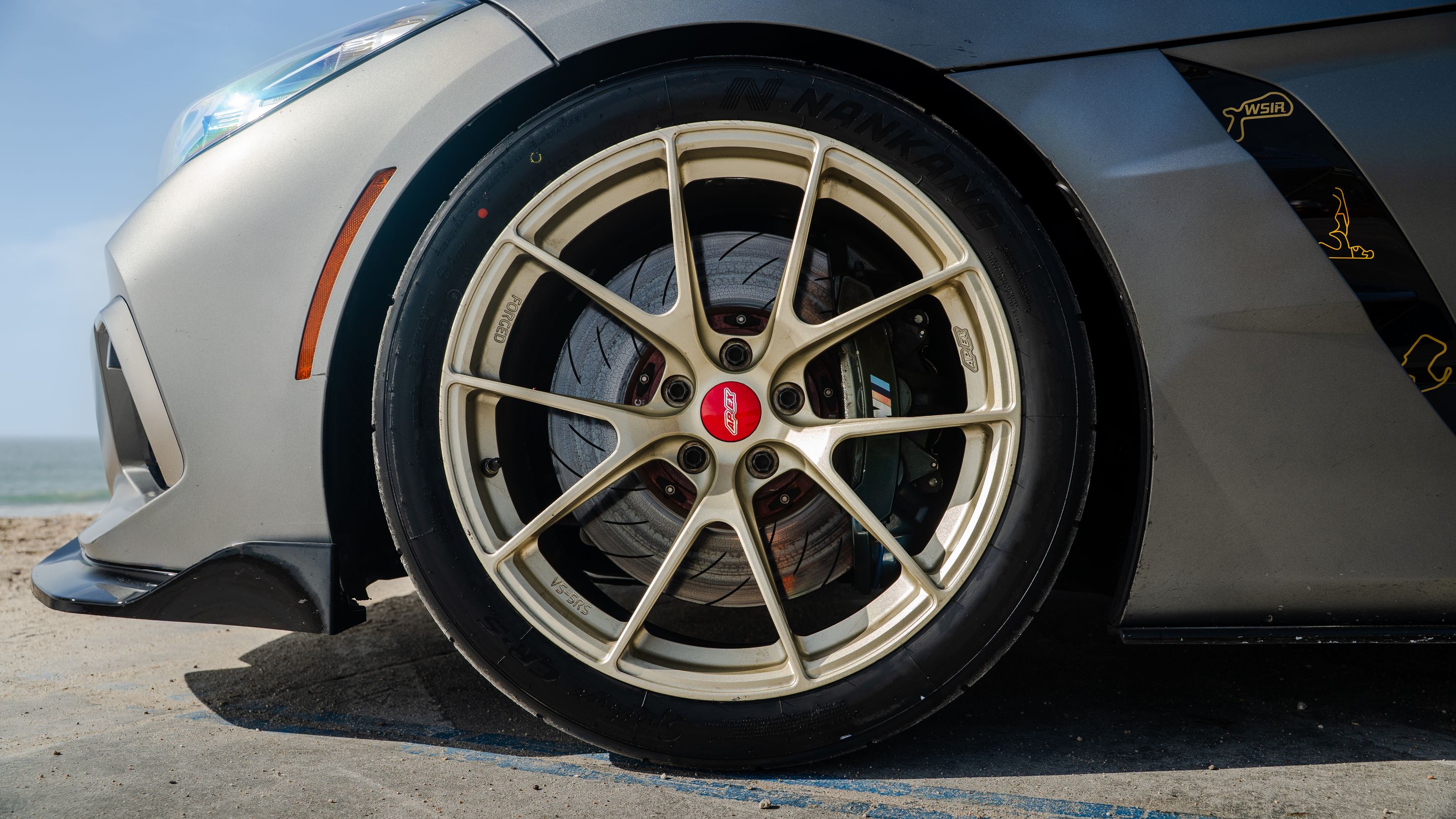 Grey BMW G29 Z4 with 19" VS-5RS Apex wheels in Motorsport Gold