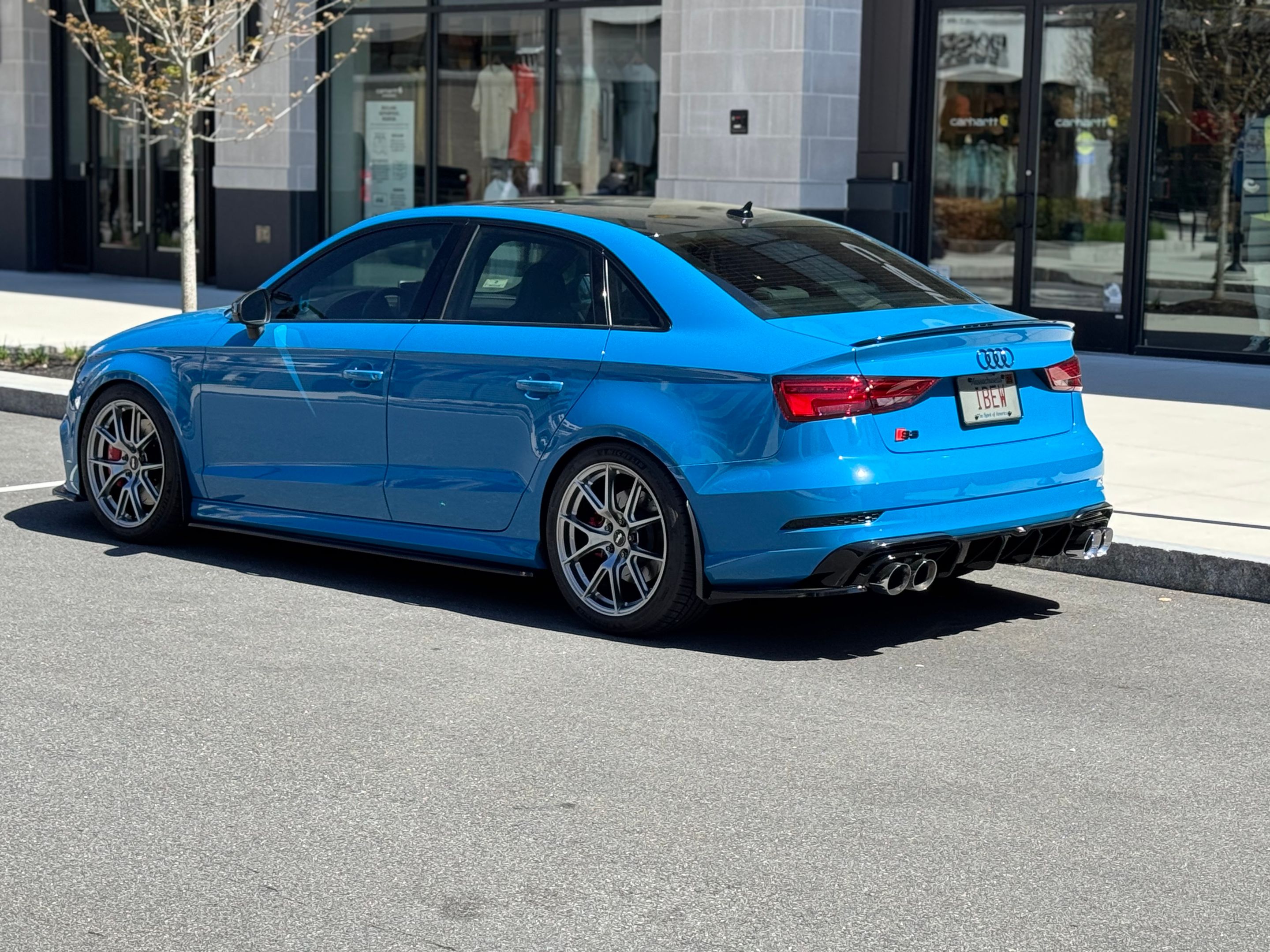 Blue Audi 8V S3 with 18" VS-5 Apex wheels in Hyper Black
