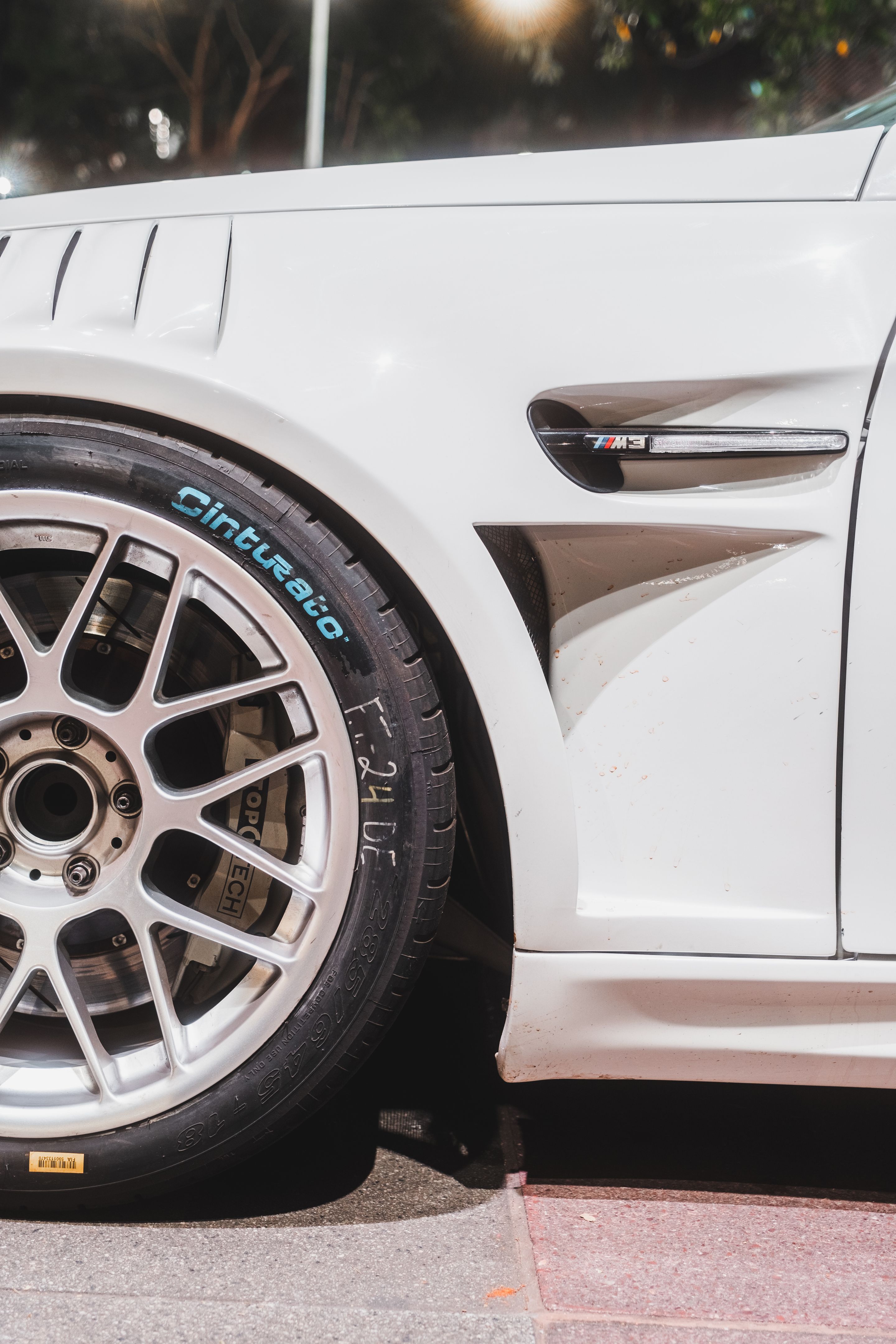 White BMW E92 Coupe M3 with 18" ARC-8 Apex wheels in Hyper Silver