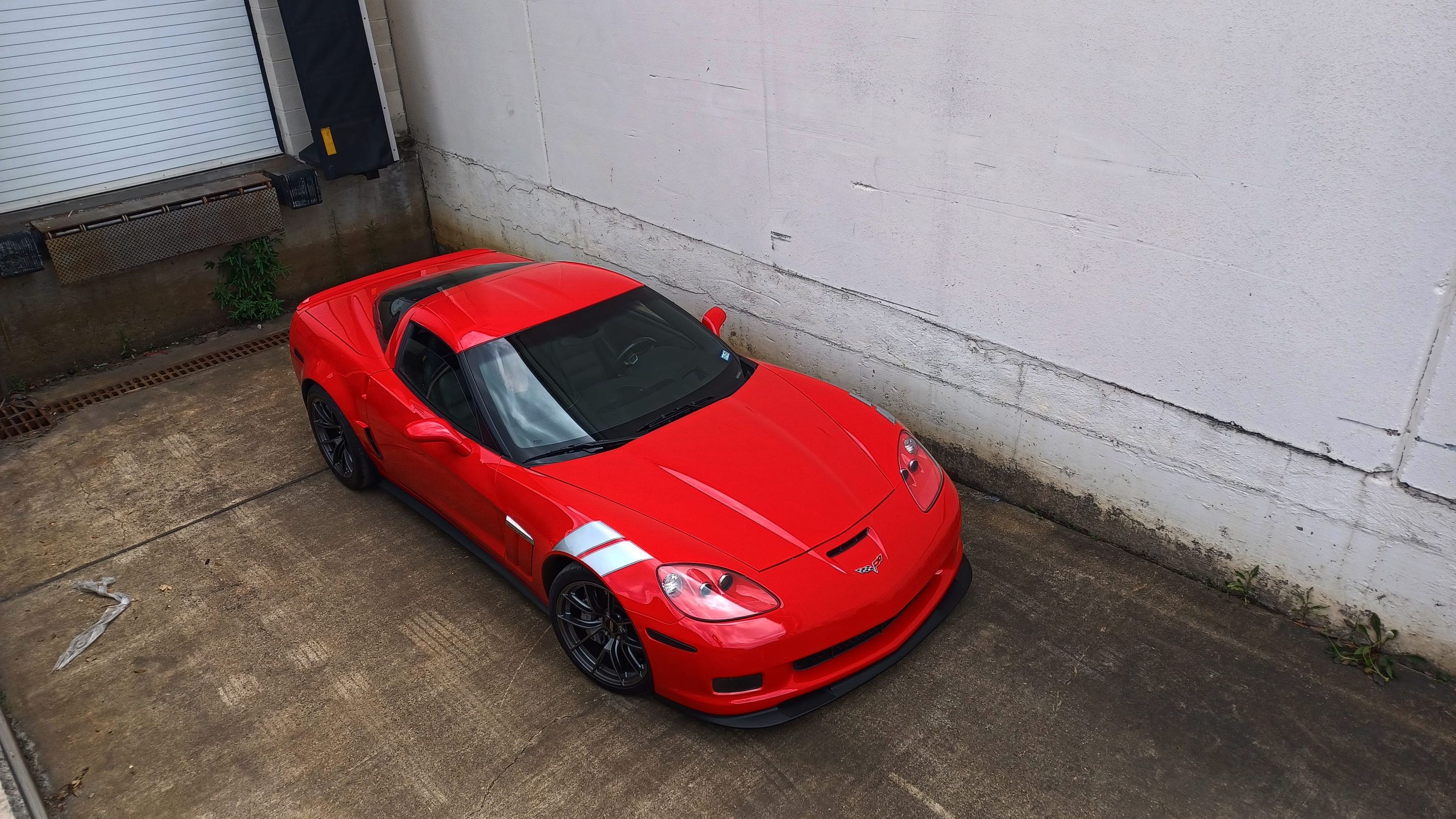 Red Chevrolet C6 Corvette Grand Sport with 19" VS-5RS Apex wheels in Anthracite