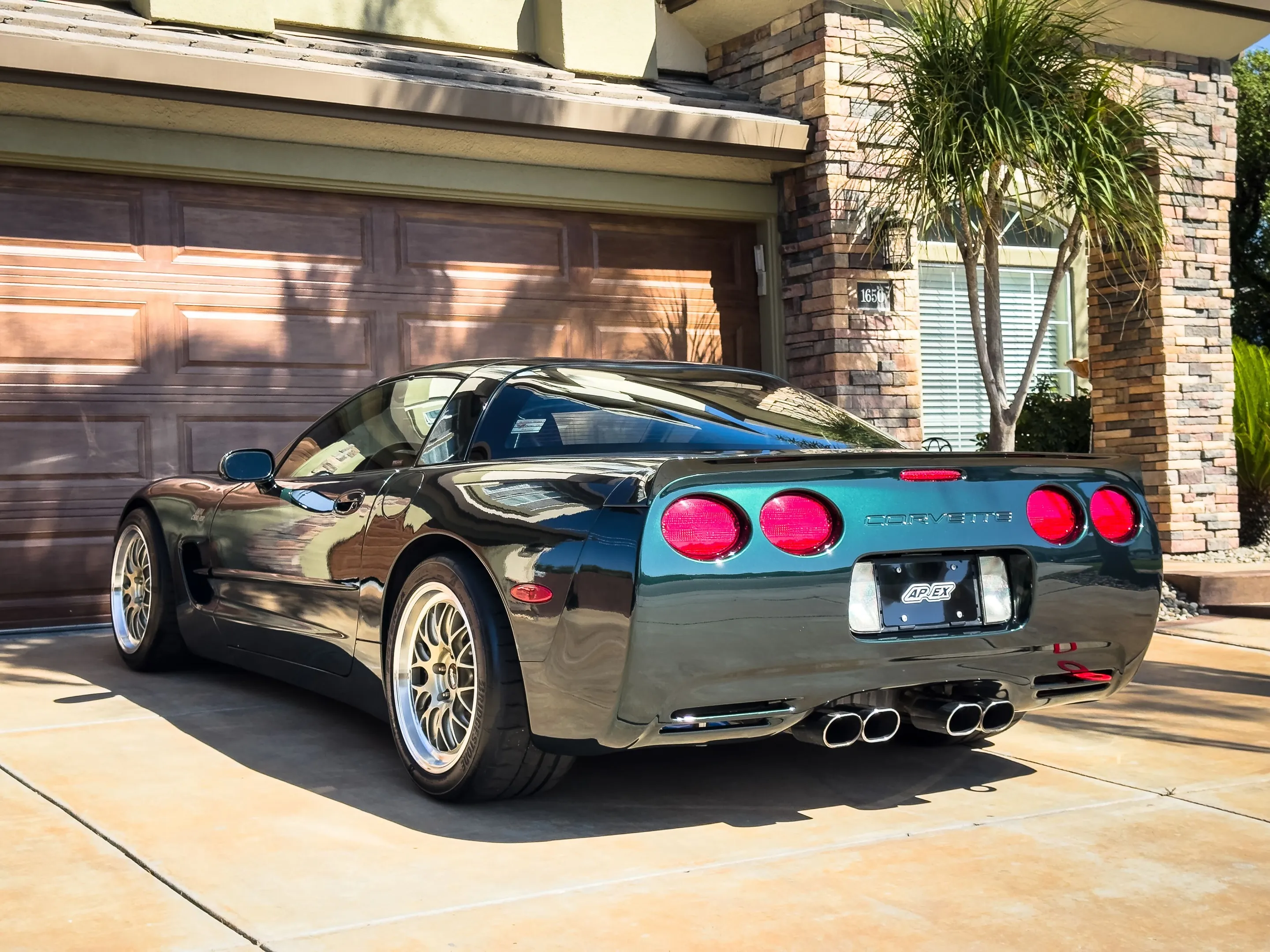 Green Chevrolet C5 Corvette Z06 with 18" ML-10RT Apex wheels in Machined Lip Gloss Motorsport Gold