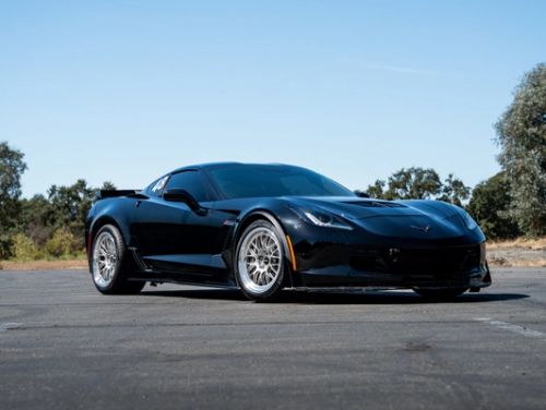 Black Chevrolet Corvette - ML-10RT in Machined Lip Race Silver