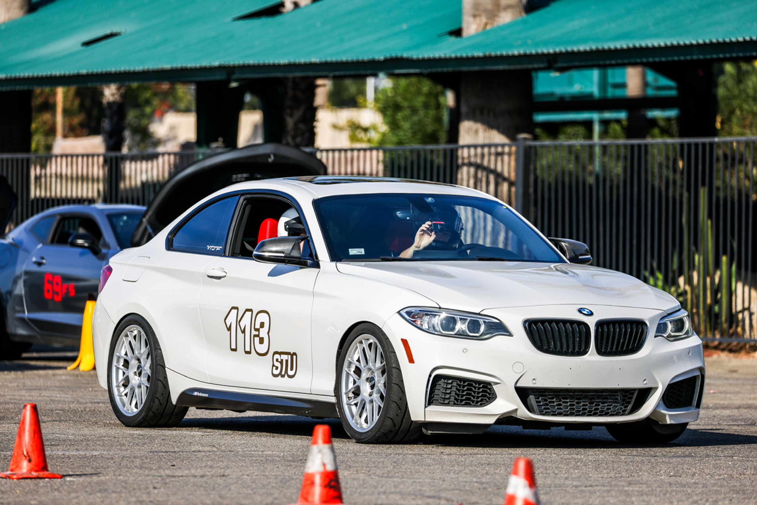White BMW F22 Coupe 2 Series with 18" ARC-8 Apex wheels in Hyper Silver