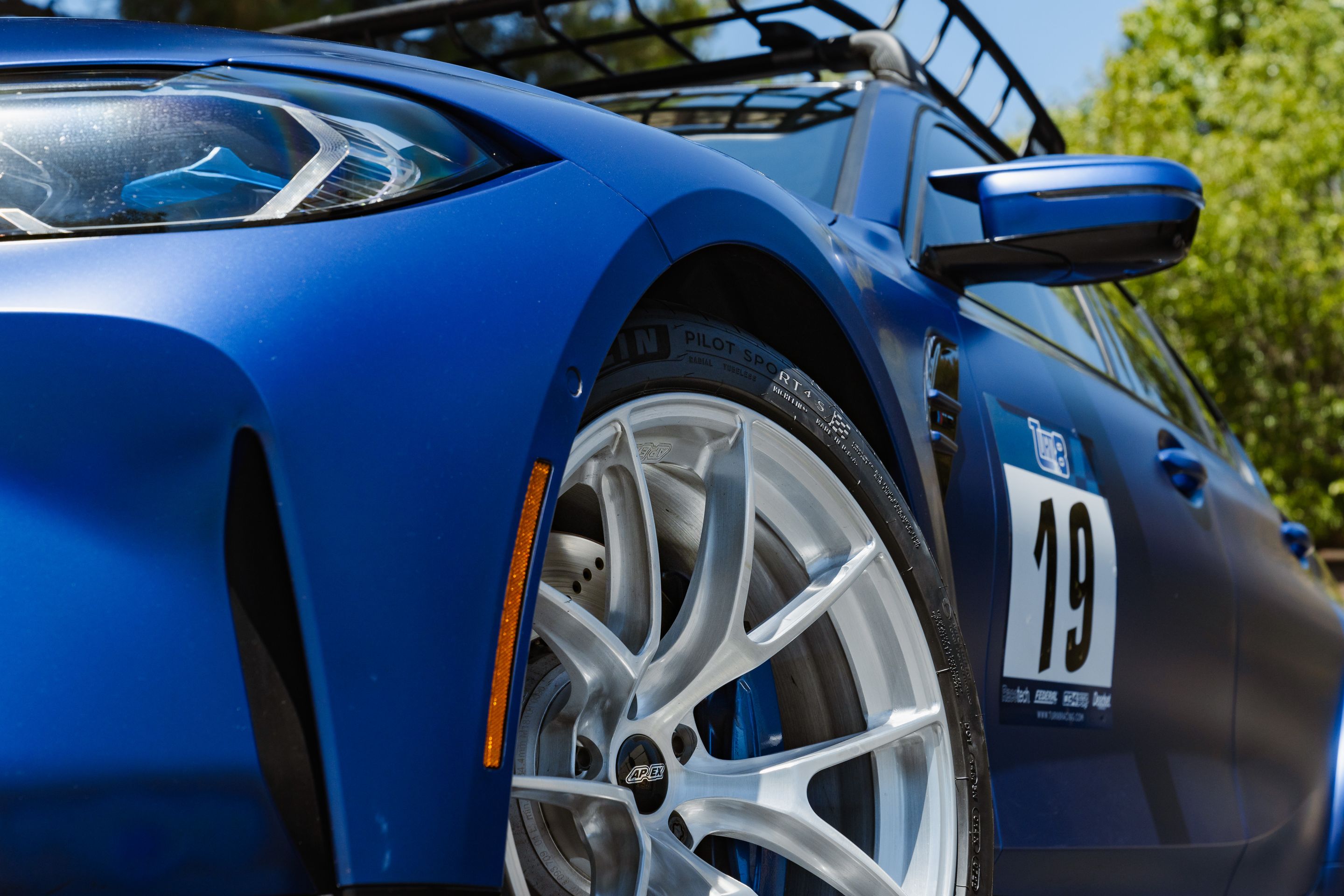 Blue BMW G80 M3 with 19"/20" VS-5RS Apex wheels in Brushed Clear