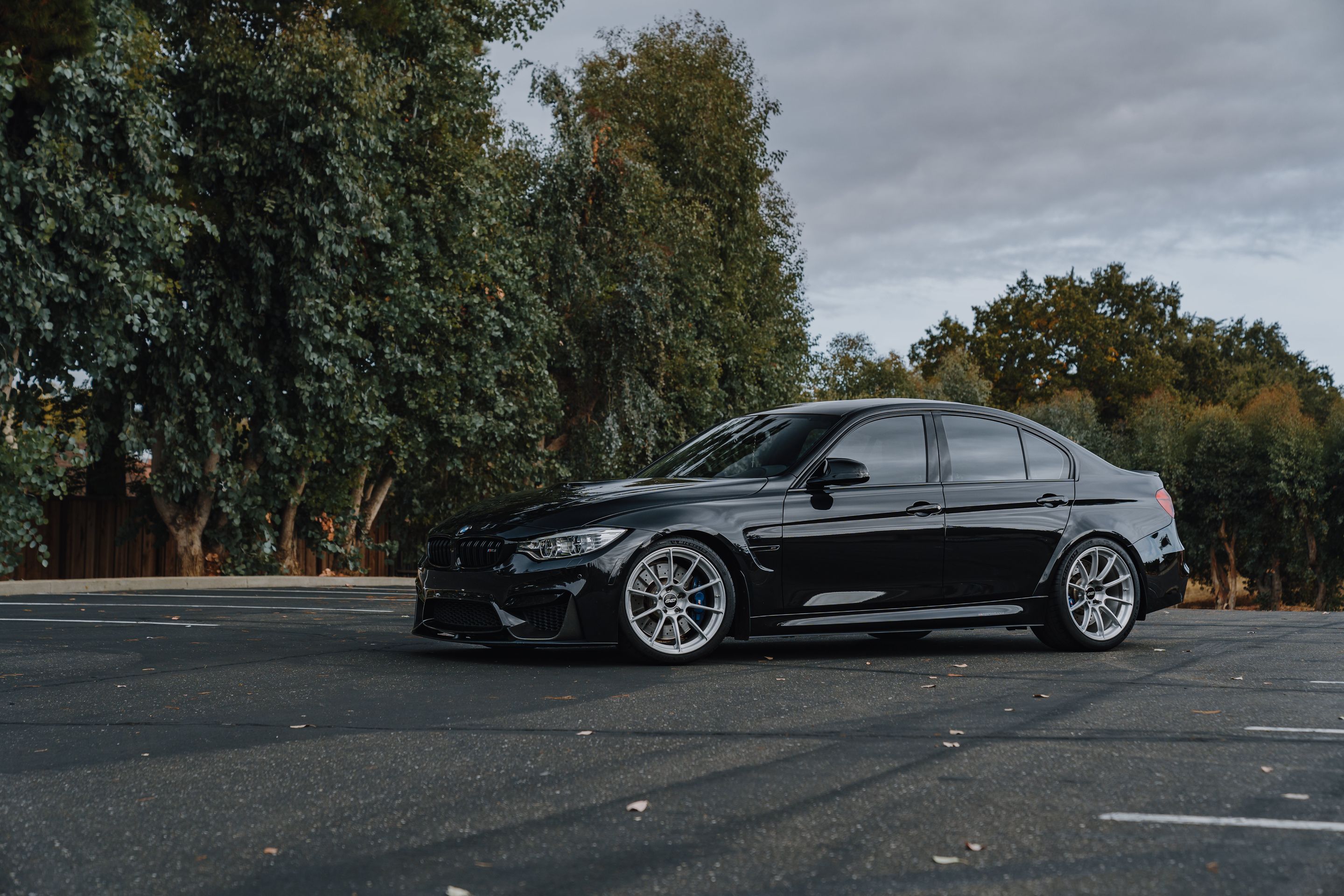Black BMW F80 M3 with 19" SM-10RS Apex wheels in Brushed Clear