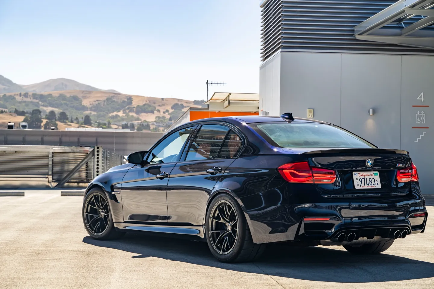 BMW F80 M3 with 18" VS-5RS Wheels in Anthracite