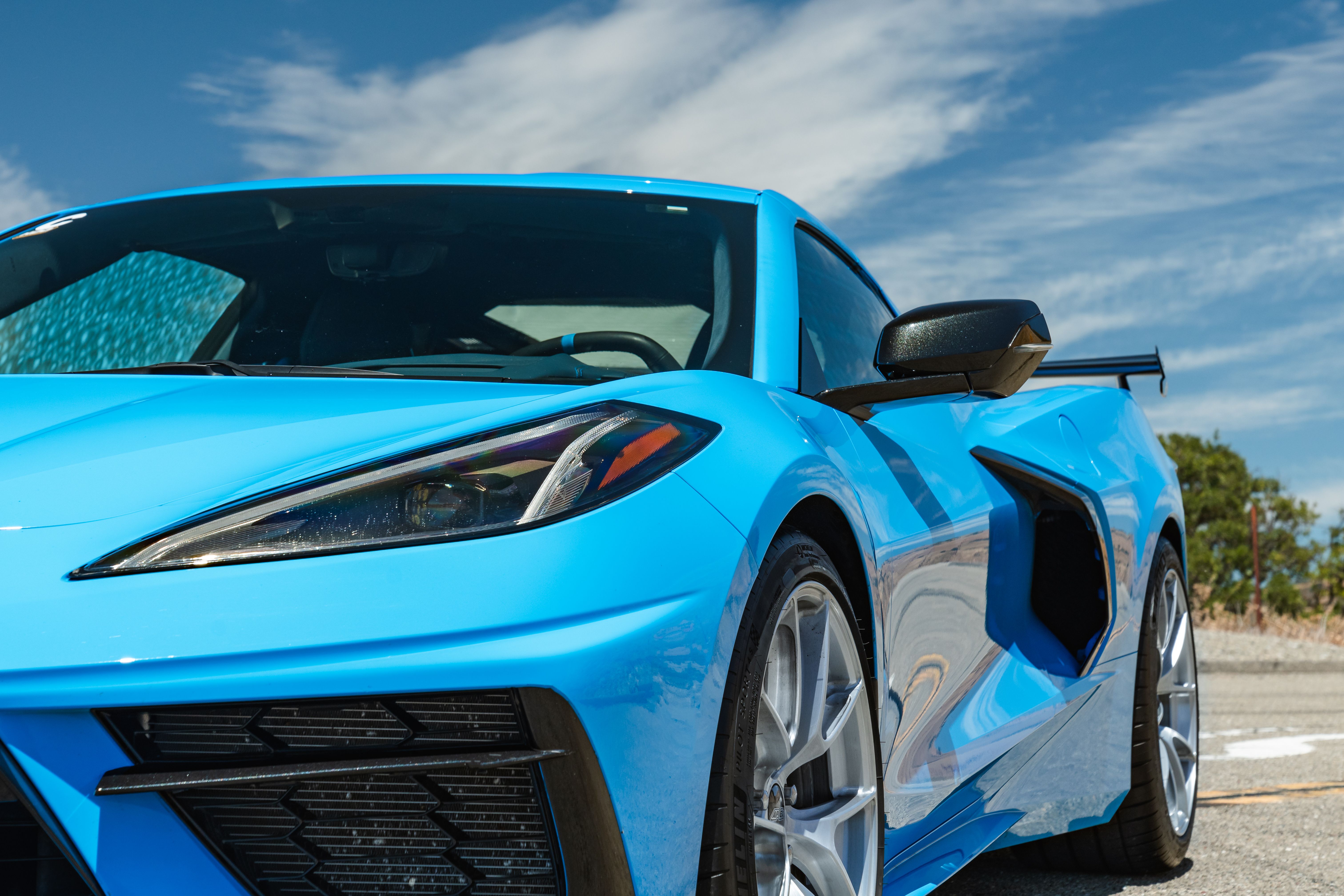 バレー！ Chevrolet C8 Corvette Stingray/Z51 with 19