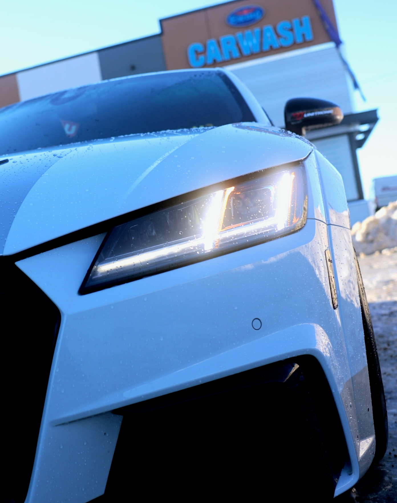 Race Livery Audi FV/8S TT RS with 18" TC-10RT Apex wheels in Anthracite