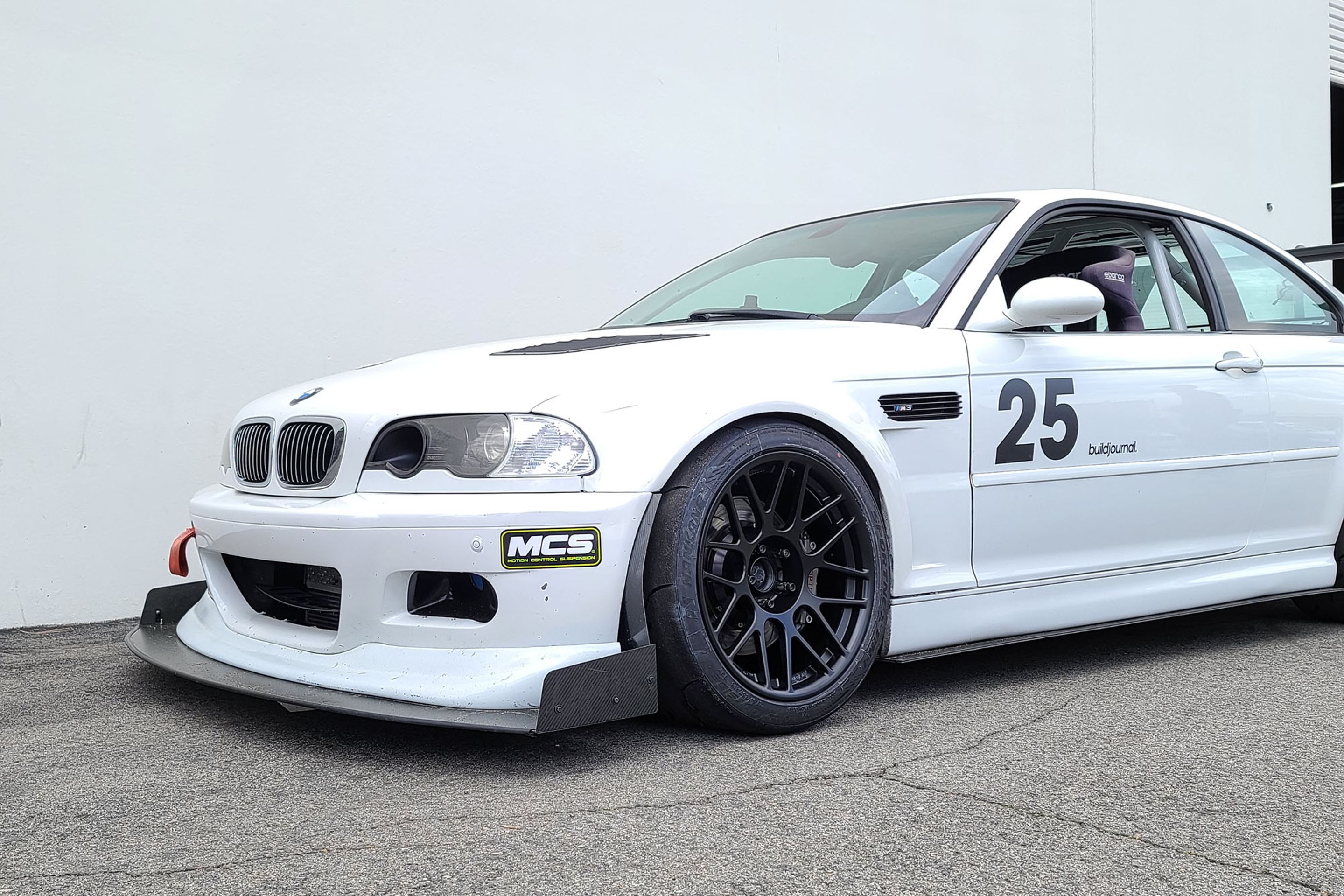 White BMW E46 M3 with 18" ARC-8R Apex wheels in Satin Black