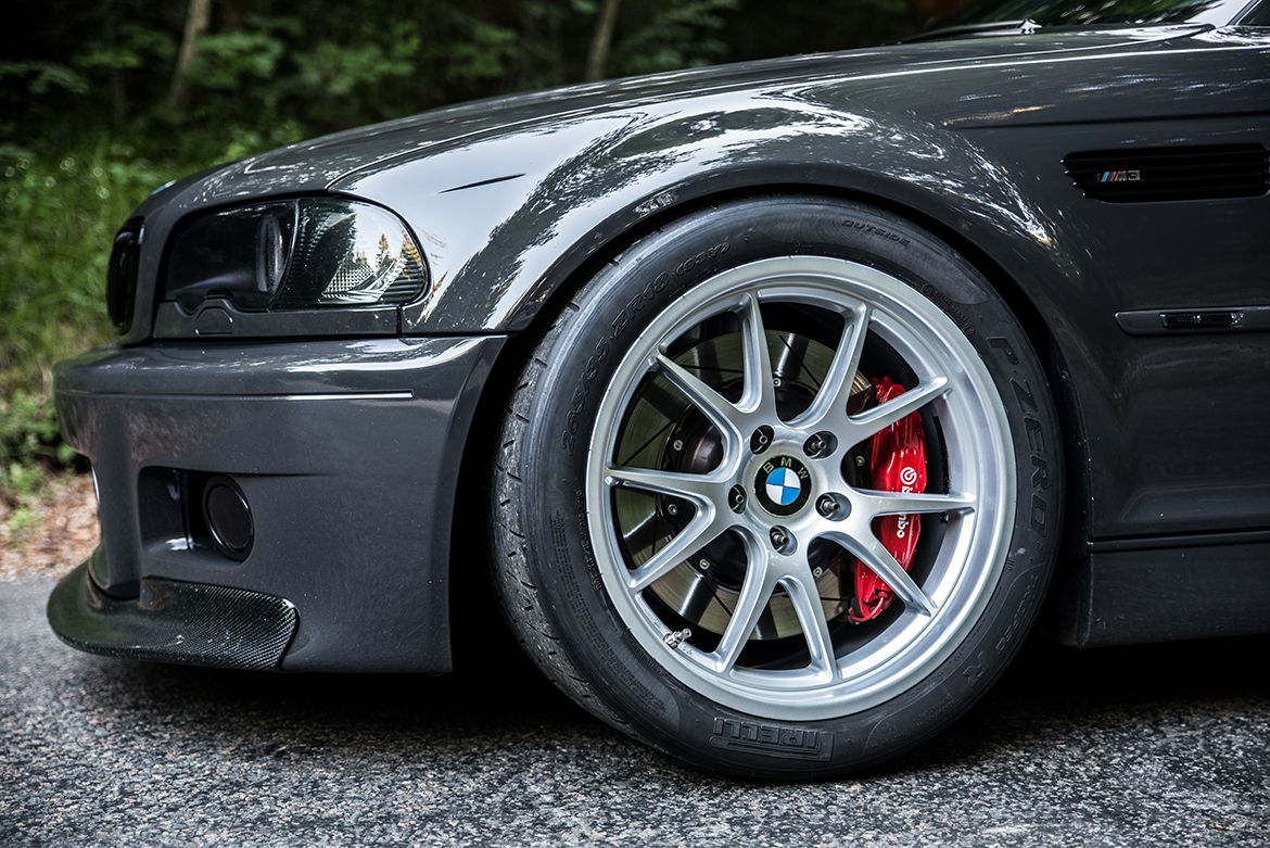 Grey BMW E46 M3 with 18" FL-5 Apex wheels in Race Silver
