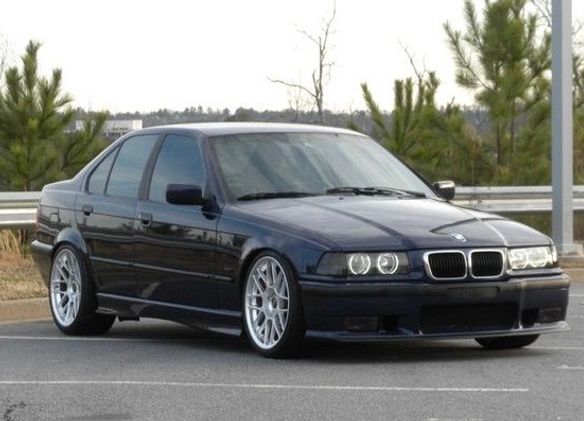 BMW E36 3 Series with 18" ARC-8 in Hyper Silver