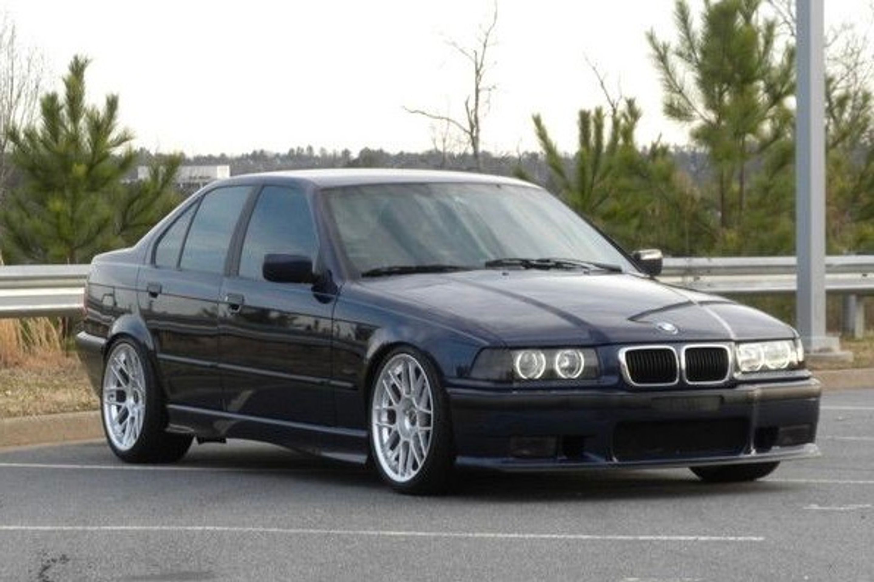 Blue BMW E36 3 Series with 18" ARC-8 Apex wheels in Hyper Silver