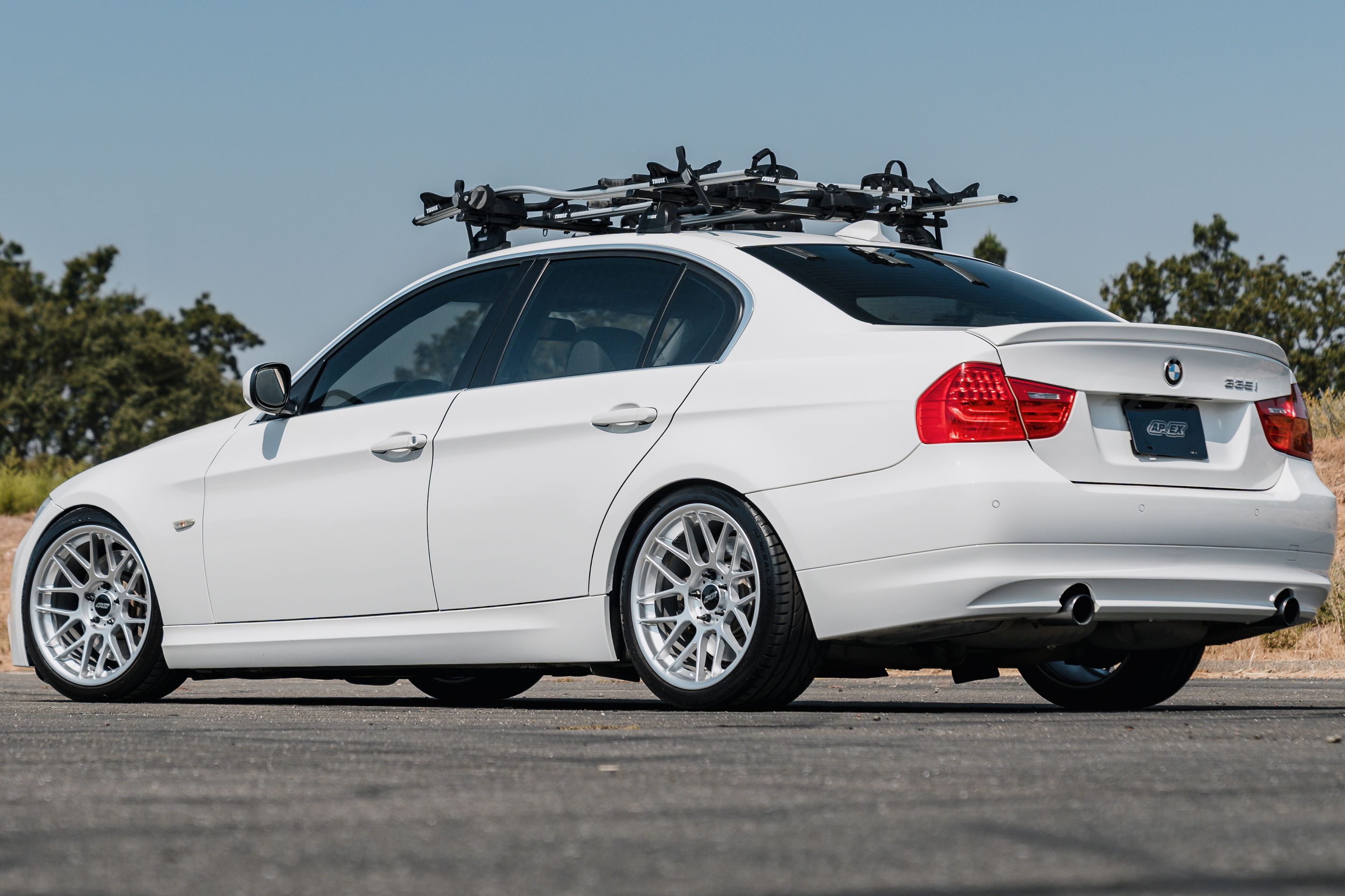 White BMW E90 LCI Sedan 3 Series with 18" ARC-8 Apex wheels in Hyper Silver