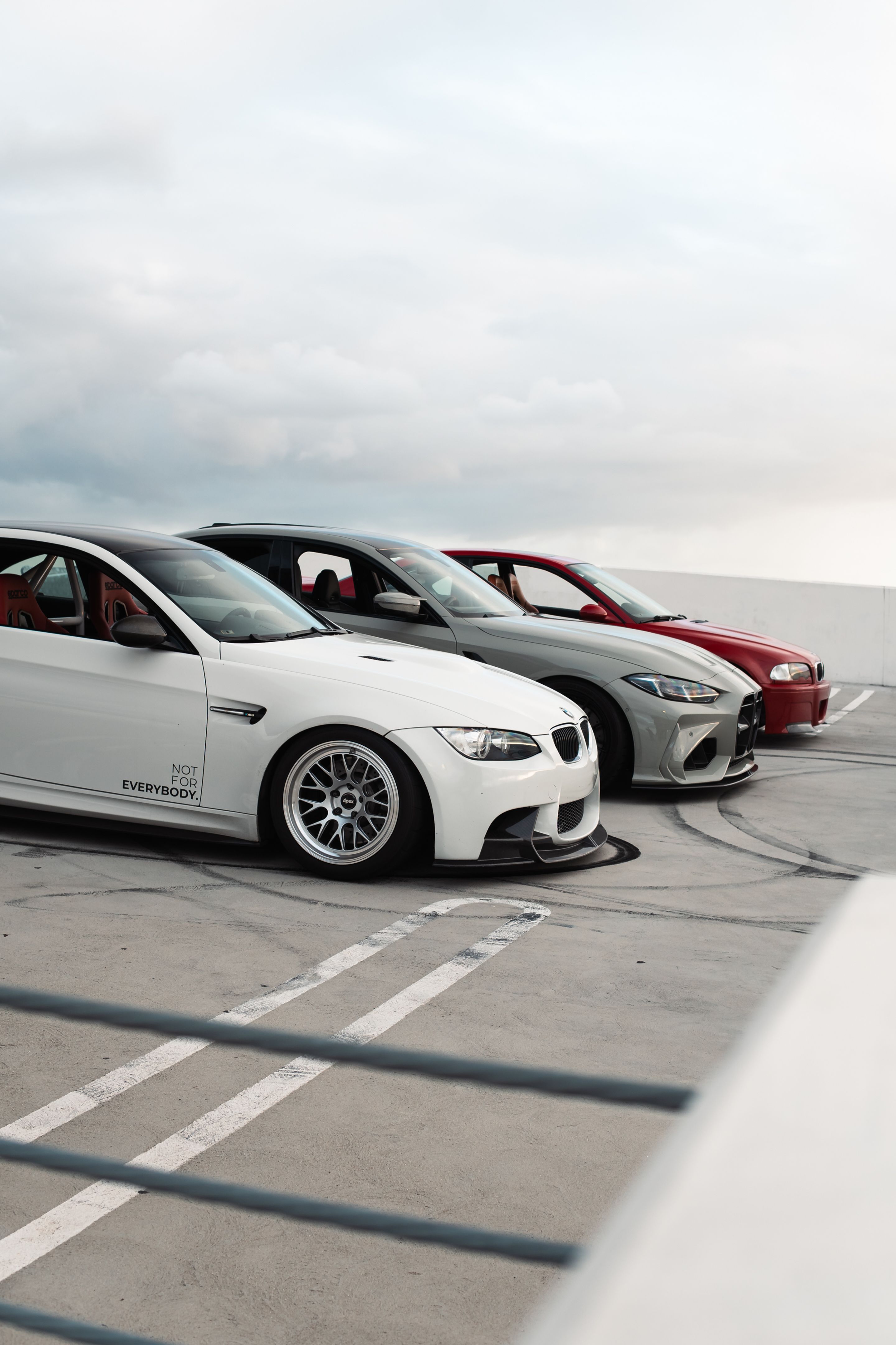 White BMW E92 Coupe M3 with 18" ML-10RT Apex wheels in Machined Lip Race Silver