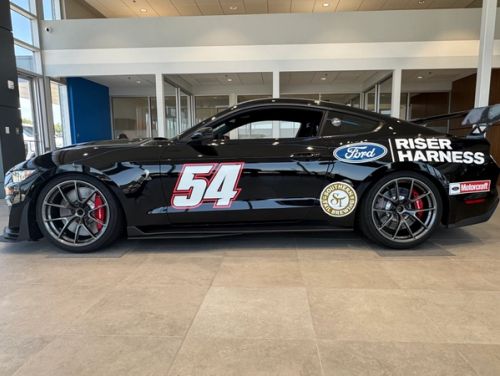 Black Ford Mustang - VS-5RE in Anthracite