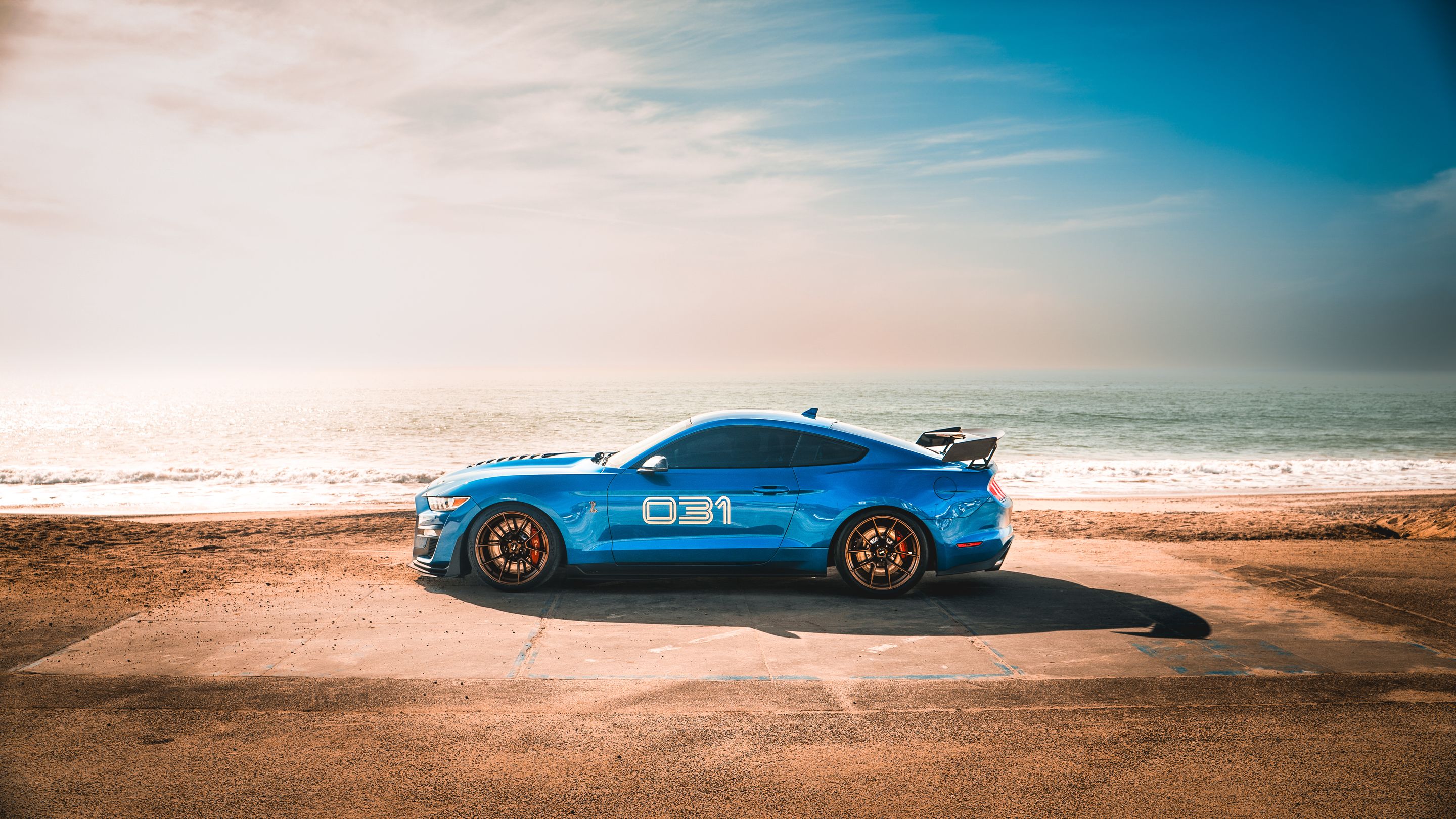 Blue Ford S550 Mustang GT500 with 20" VS-5RS Apex wheels in Satin Bronze