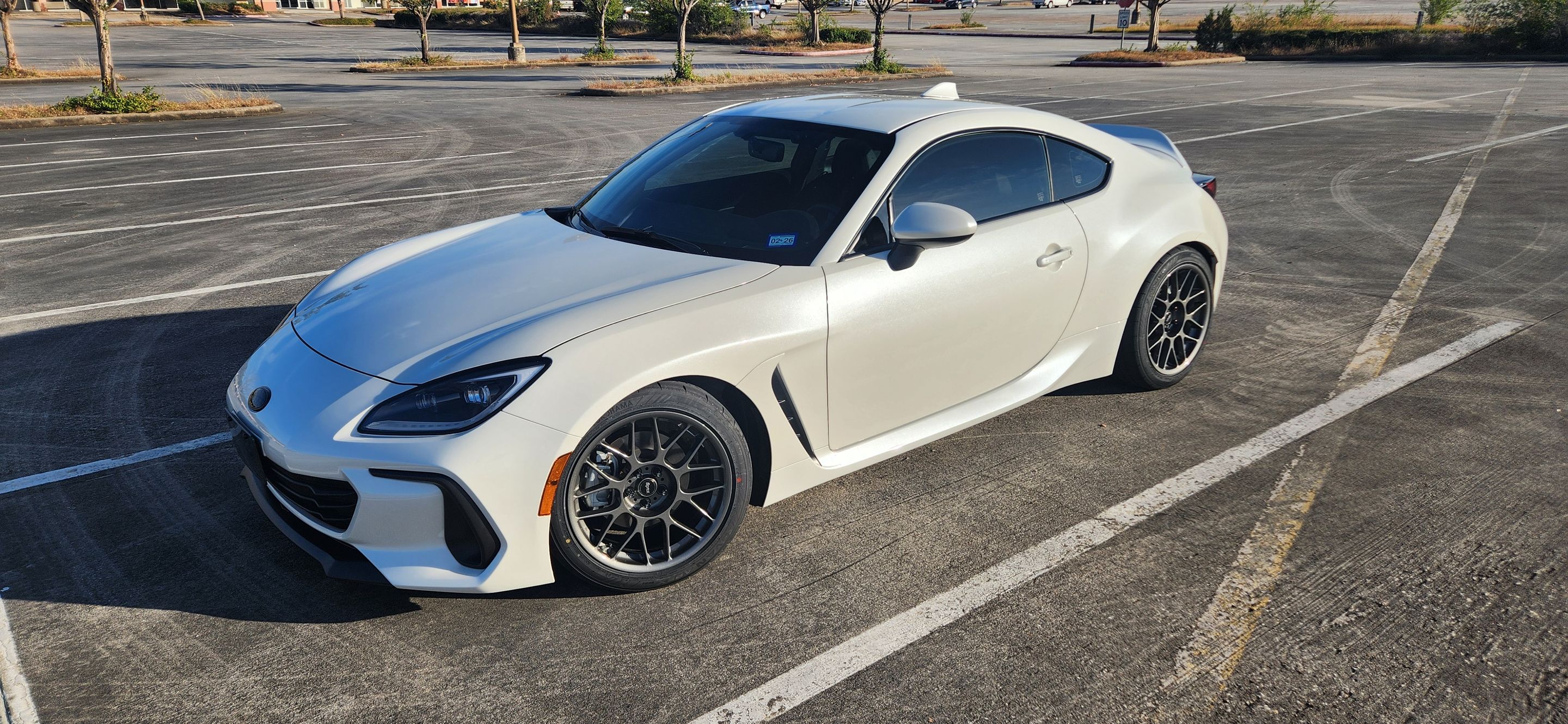 White Subaru ZD8 / Gen 2 BRZ with 17" ARC-8 Apex wheels in Anthracite