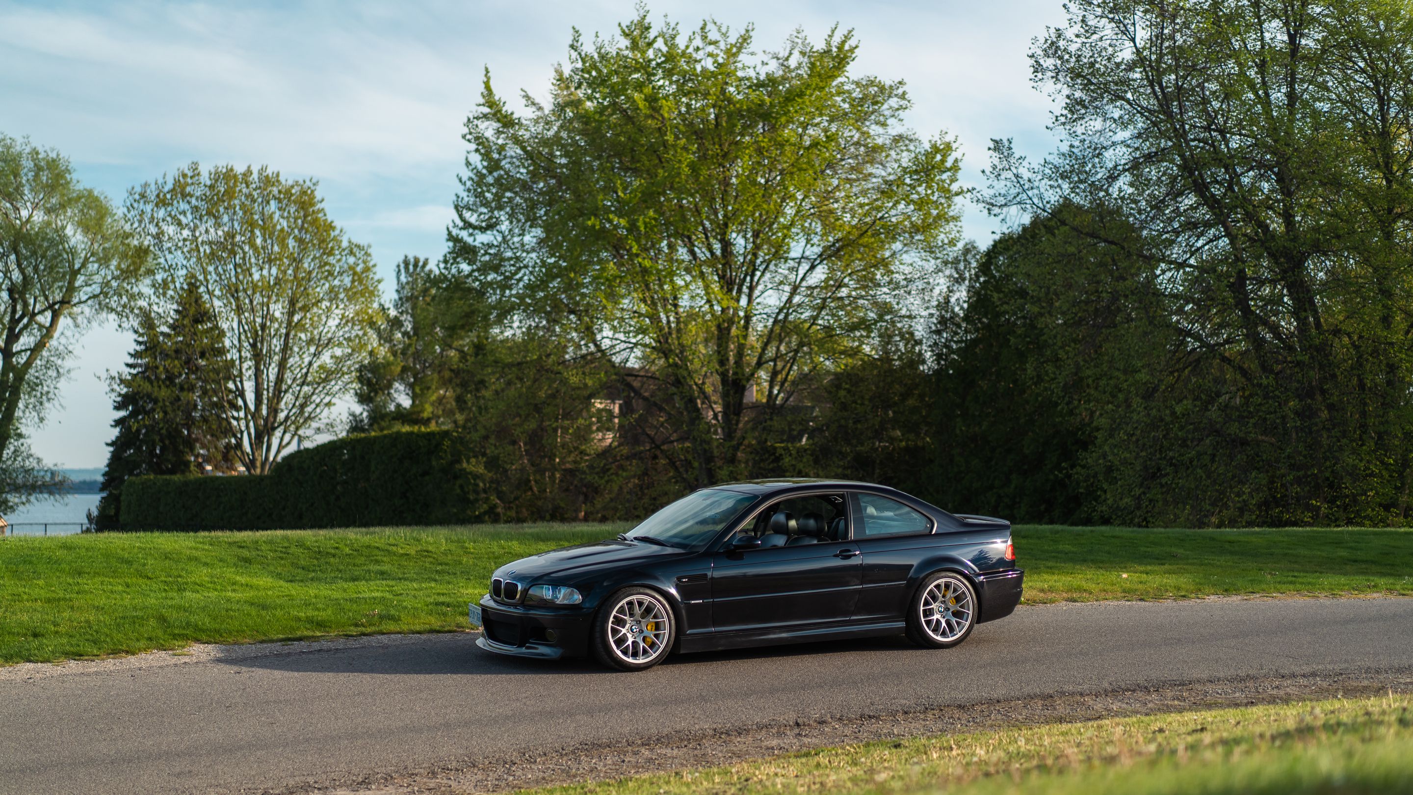 Black BMW E46 M3 with 18" EC-7 Apex wheels in Race Silver
