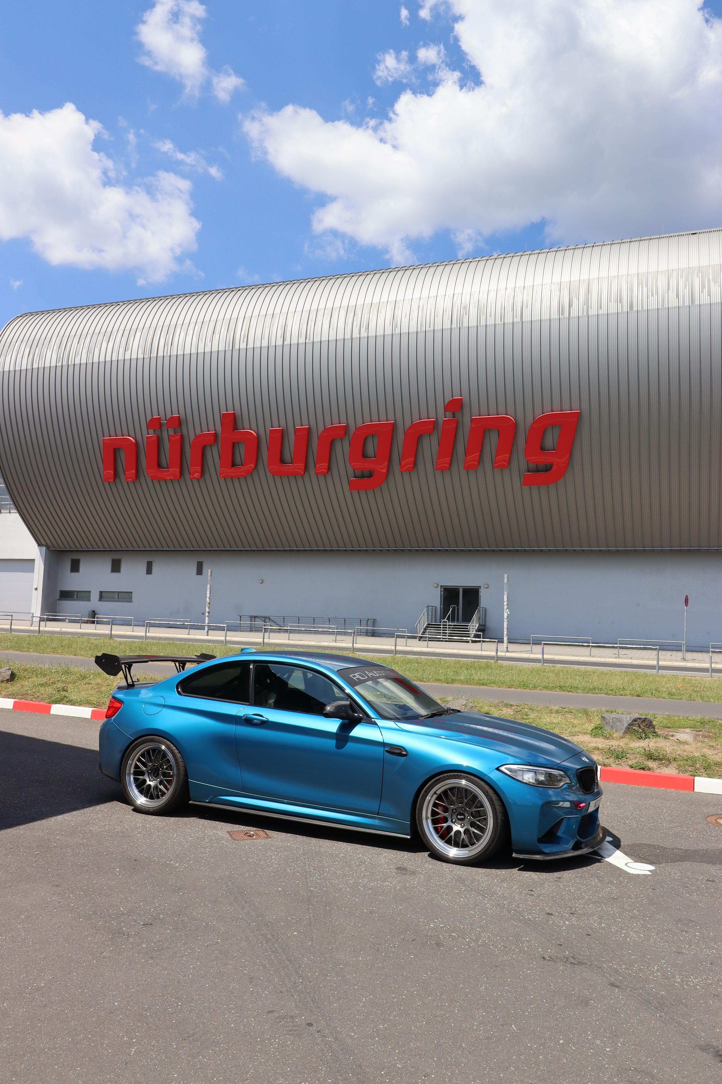 Blue BMW F87 M2 with 19" ML-10RT Apex wheels in Machined Lip Anthracite