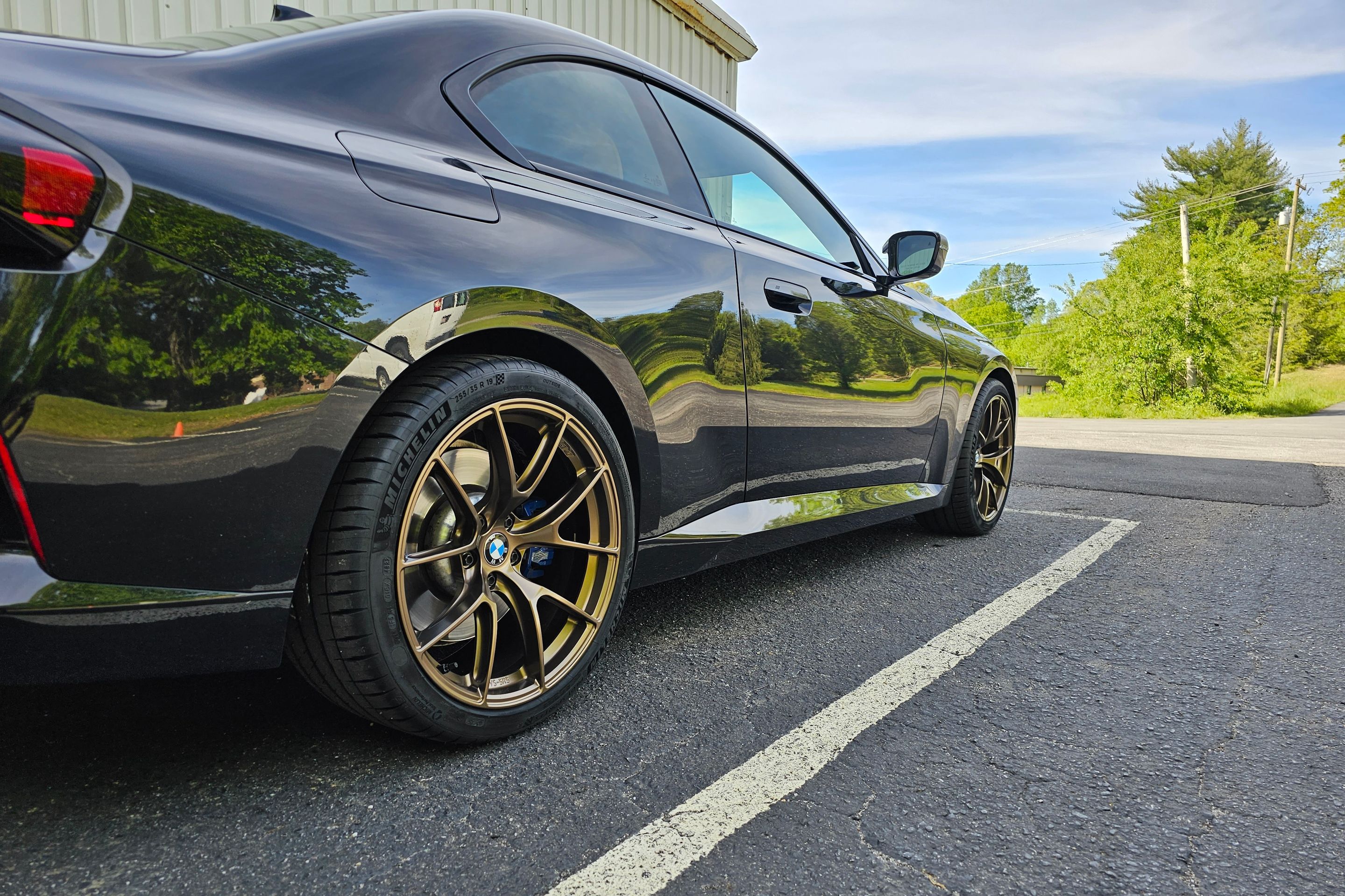 Black BMW G42 2 Series with 19" VS-5RS Apex wheels in Satin Bronze