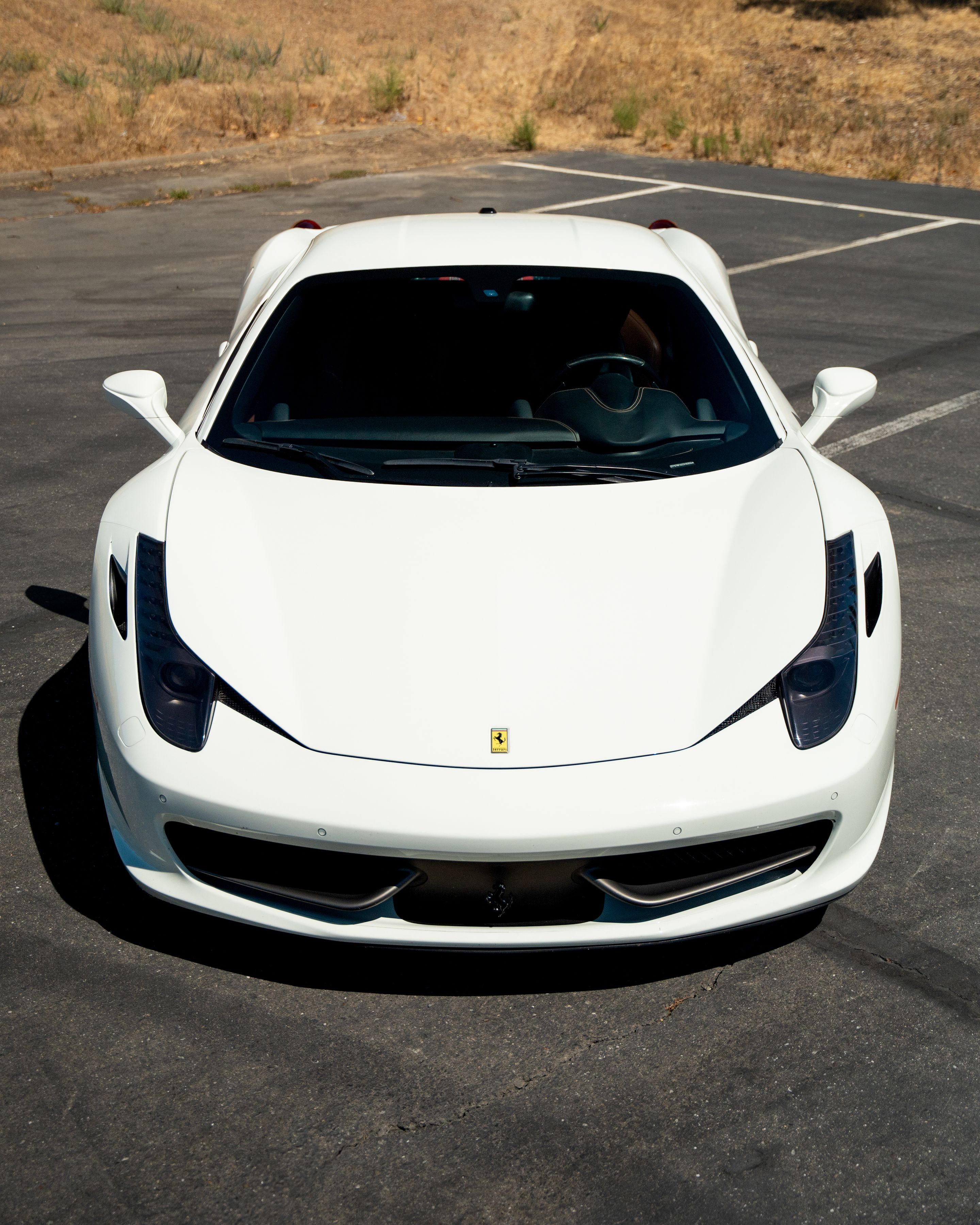 White Ferrari 458 Italia with 20" VS-5RS Apex wheels in Brushed Clear