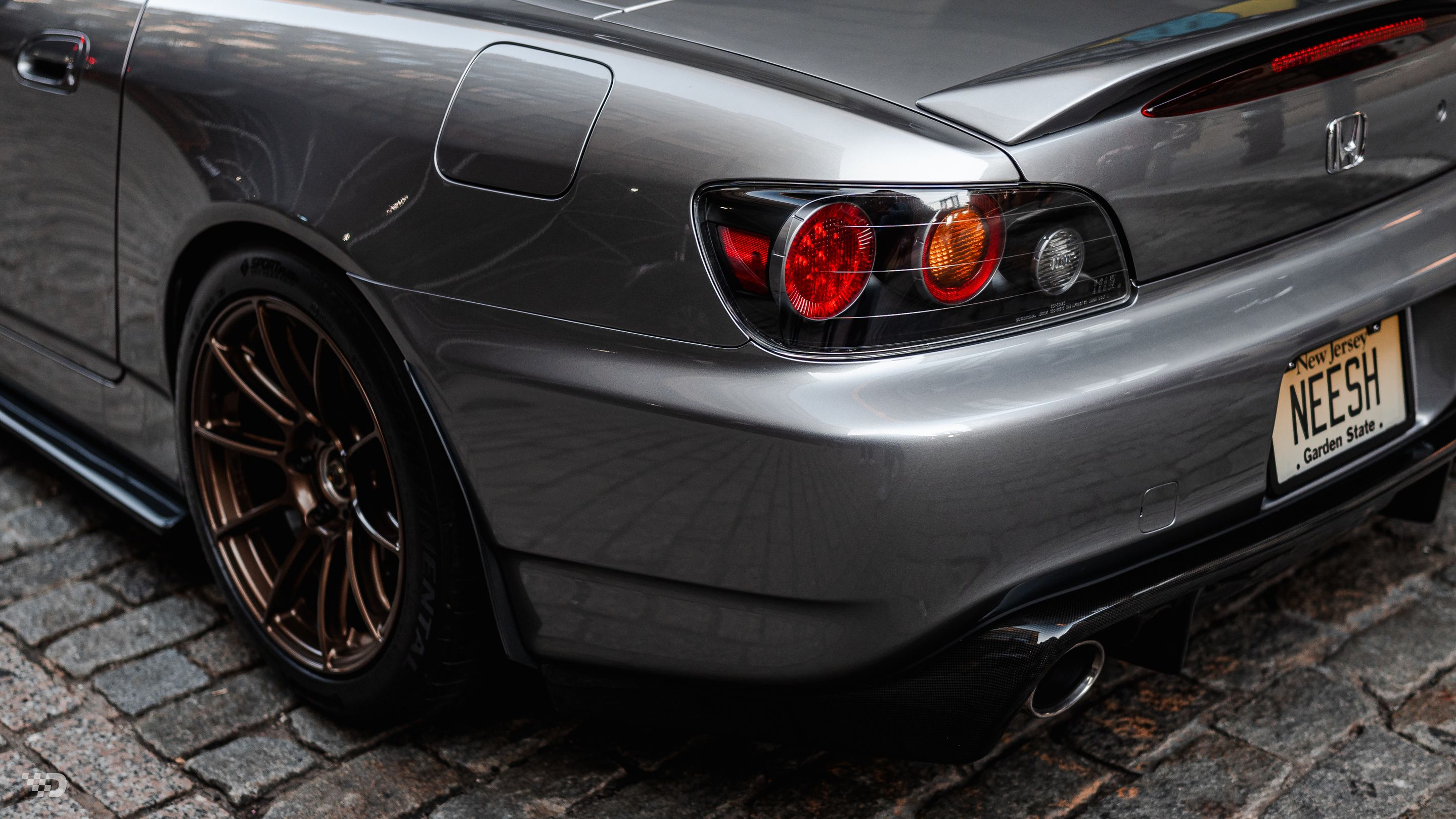 Grey Honda S2000 with 17" SM-10RS Apex wheels in Satin Bronze