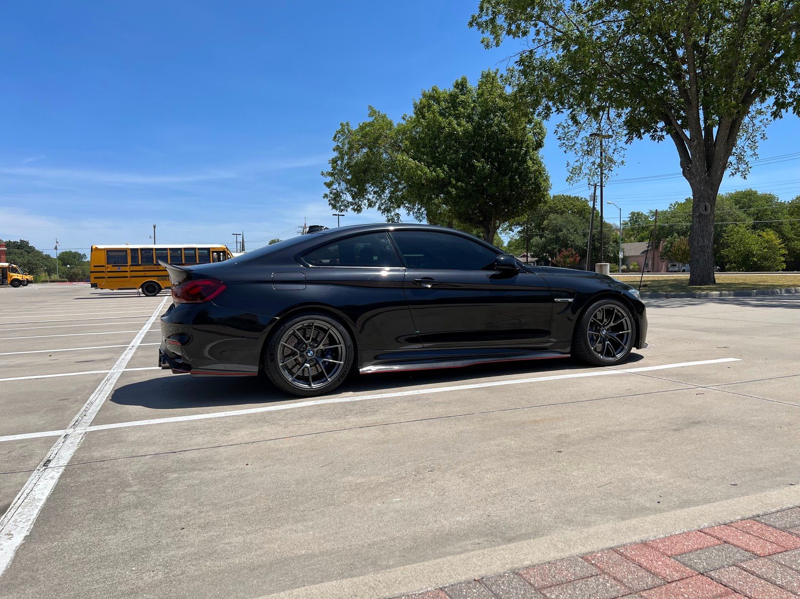 Black BMW F82 Coupe M4 with 18" VS-5RS Apex wheels in Anthracite