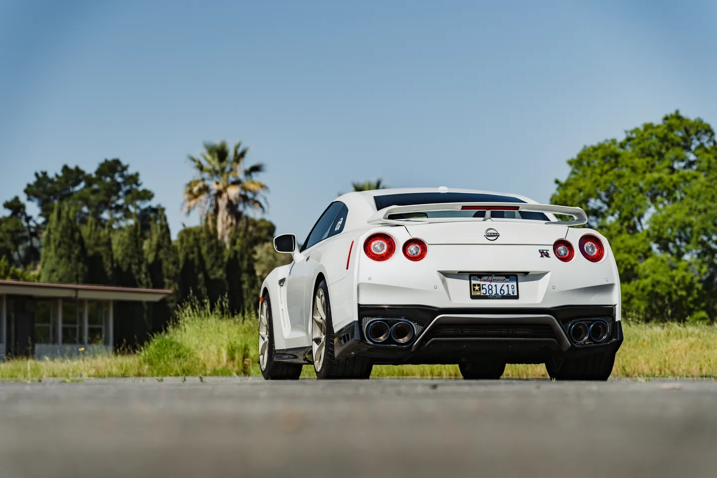 Nissan R35 GT-R Base with 20