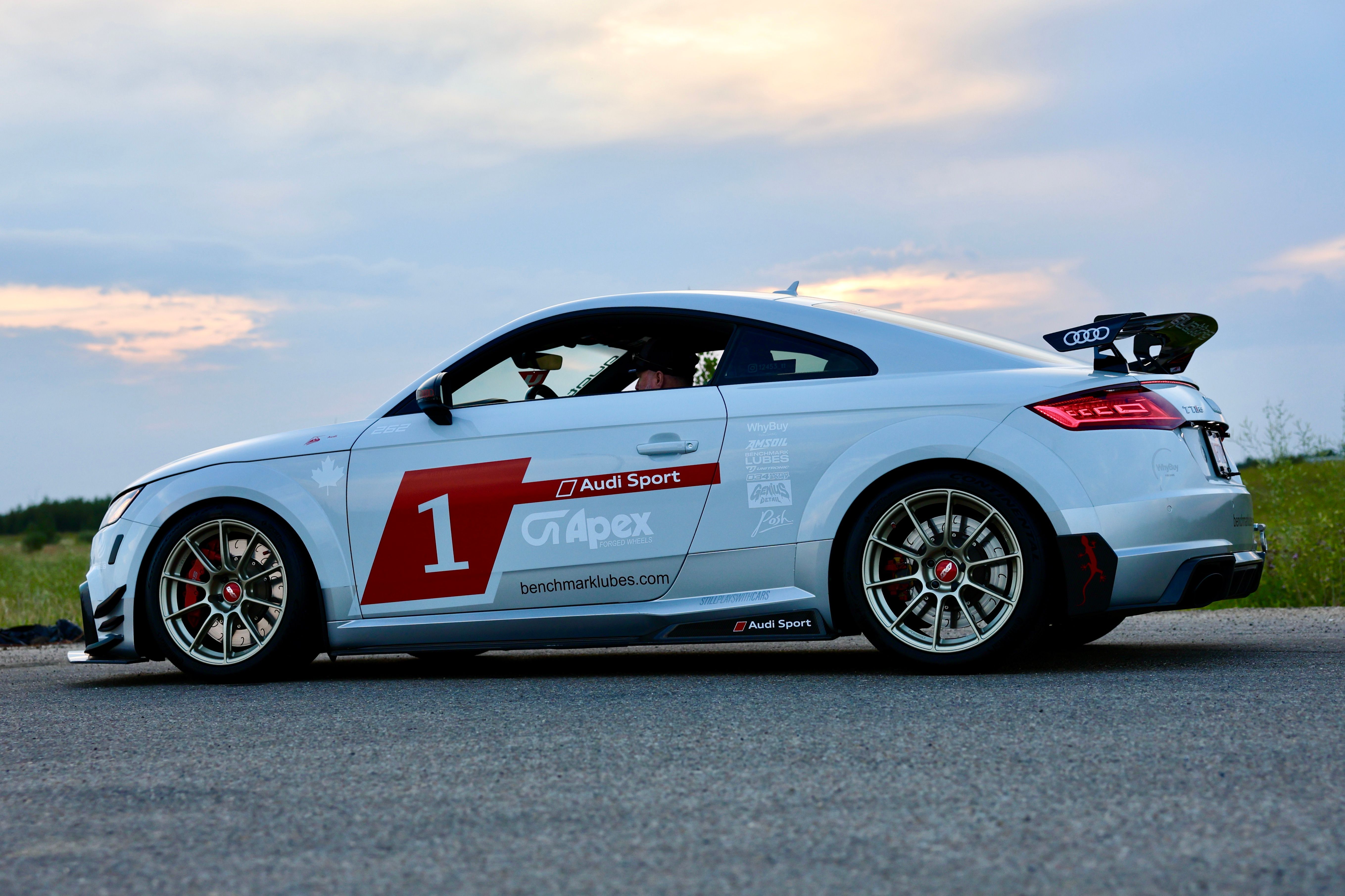 Audi TTRS(FV) isweep サスペンションCOMPETITION Audi FV/8S TT RS with 18