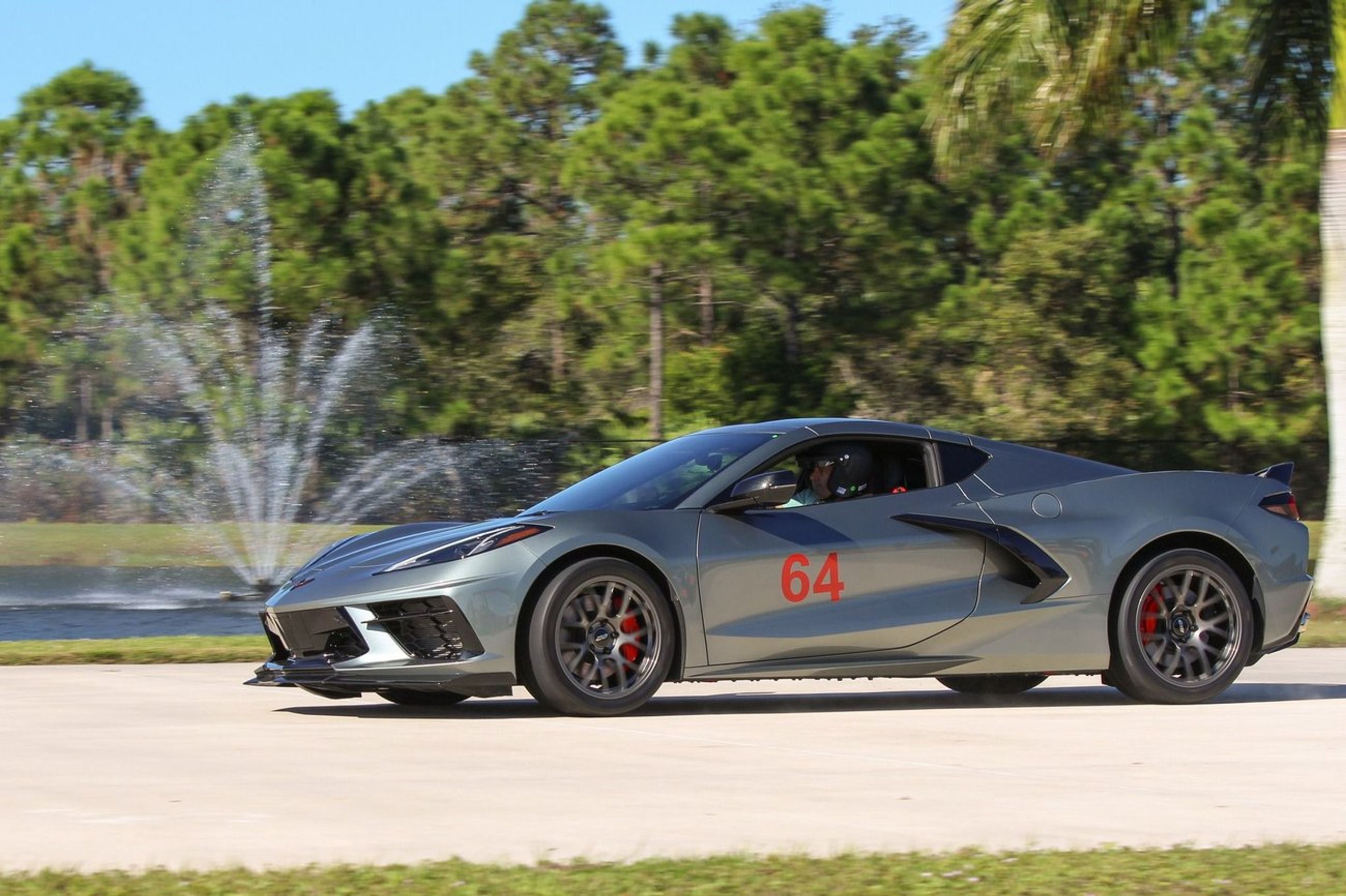 Grey Chevrolet C8 Corvette Stingray/Z51 with 18"/19" EC-7 Apex wheels in Anthracite