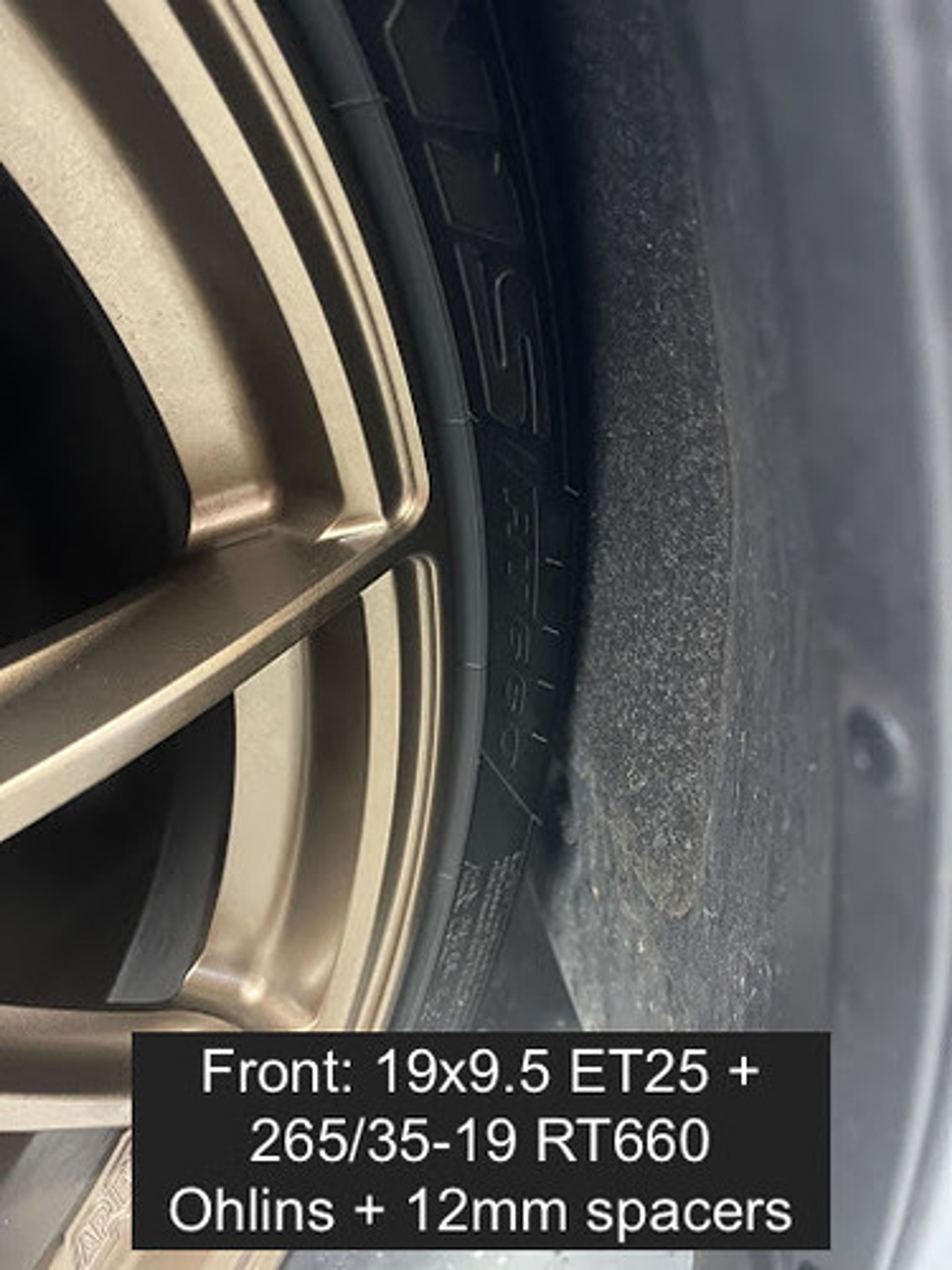 Grey BMW G20 Sedan 3 Series with 19" VS-5RS Apex wheels in Satin Bronze