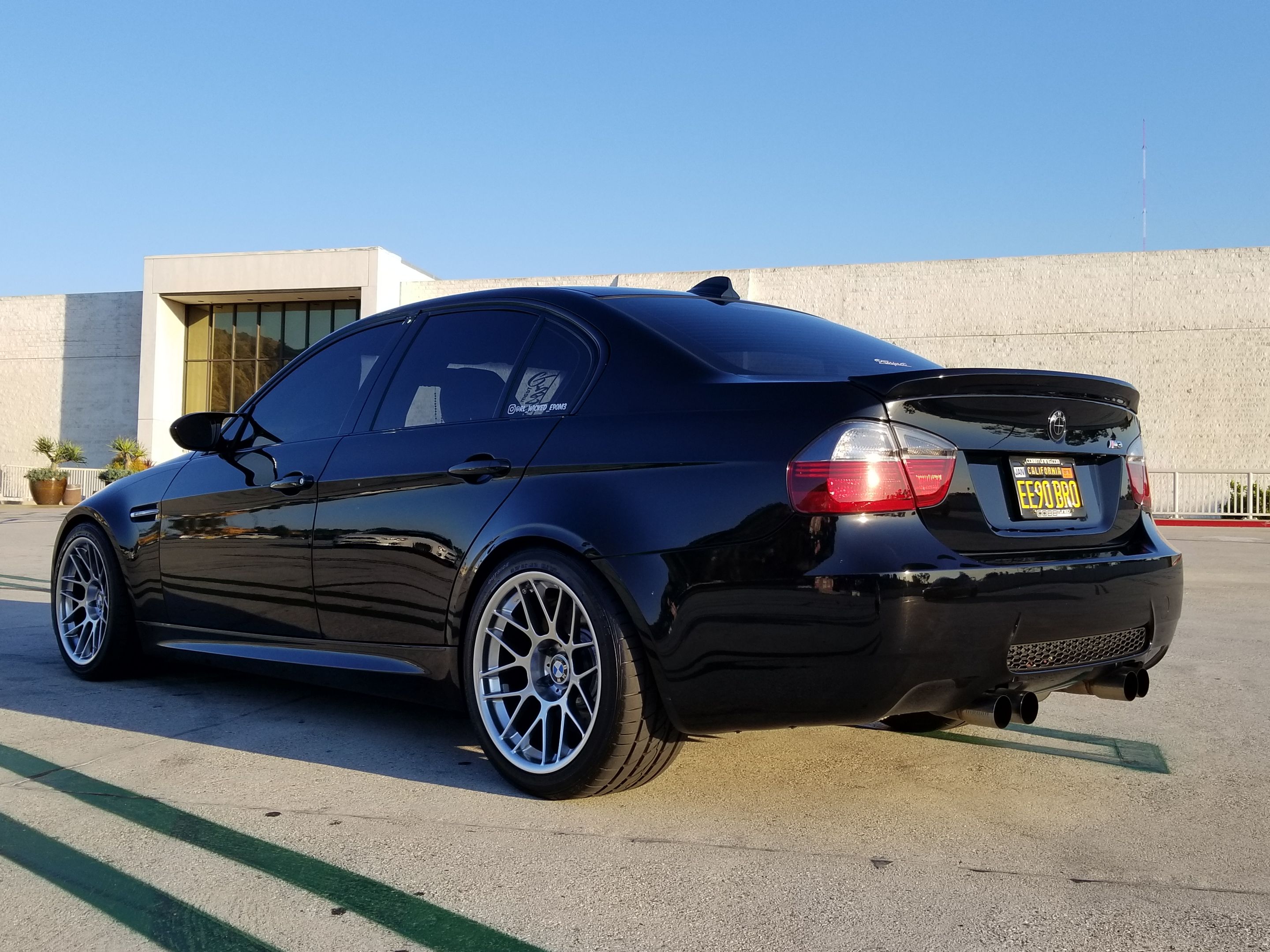 Black BMW E90 Sedan M3 with 18" ARC-8 Apex wheels in Hyper Black