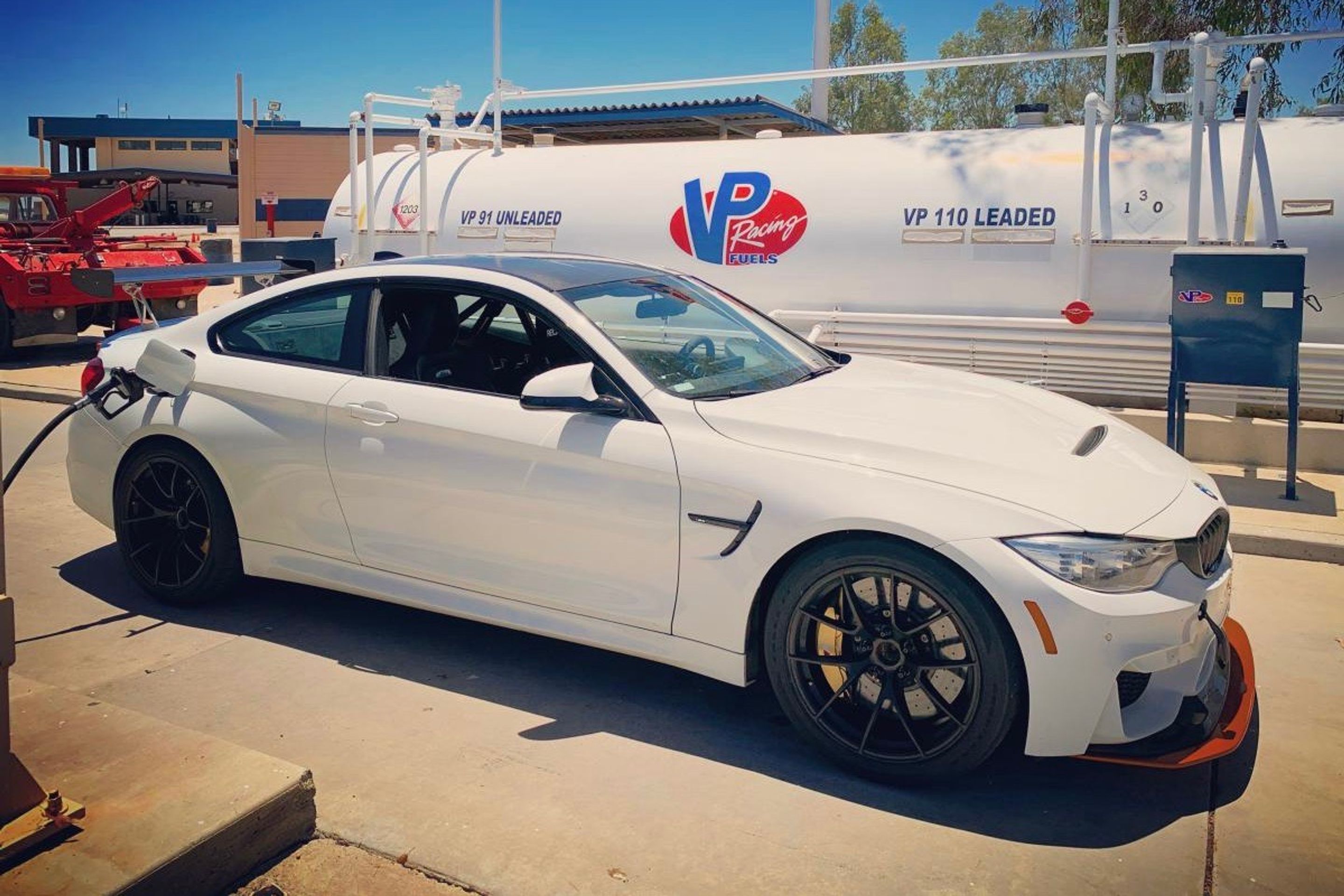 White BMW F82 Coupe M4 with 19" VS-5RS Apex wheels in Satin Black