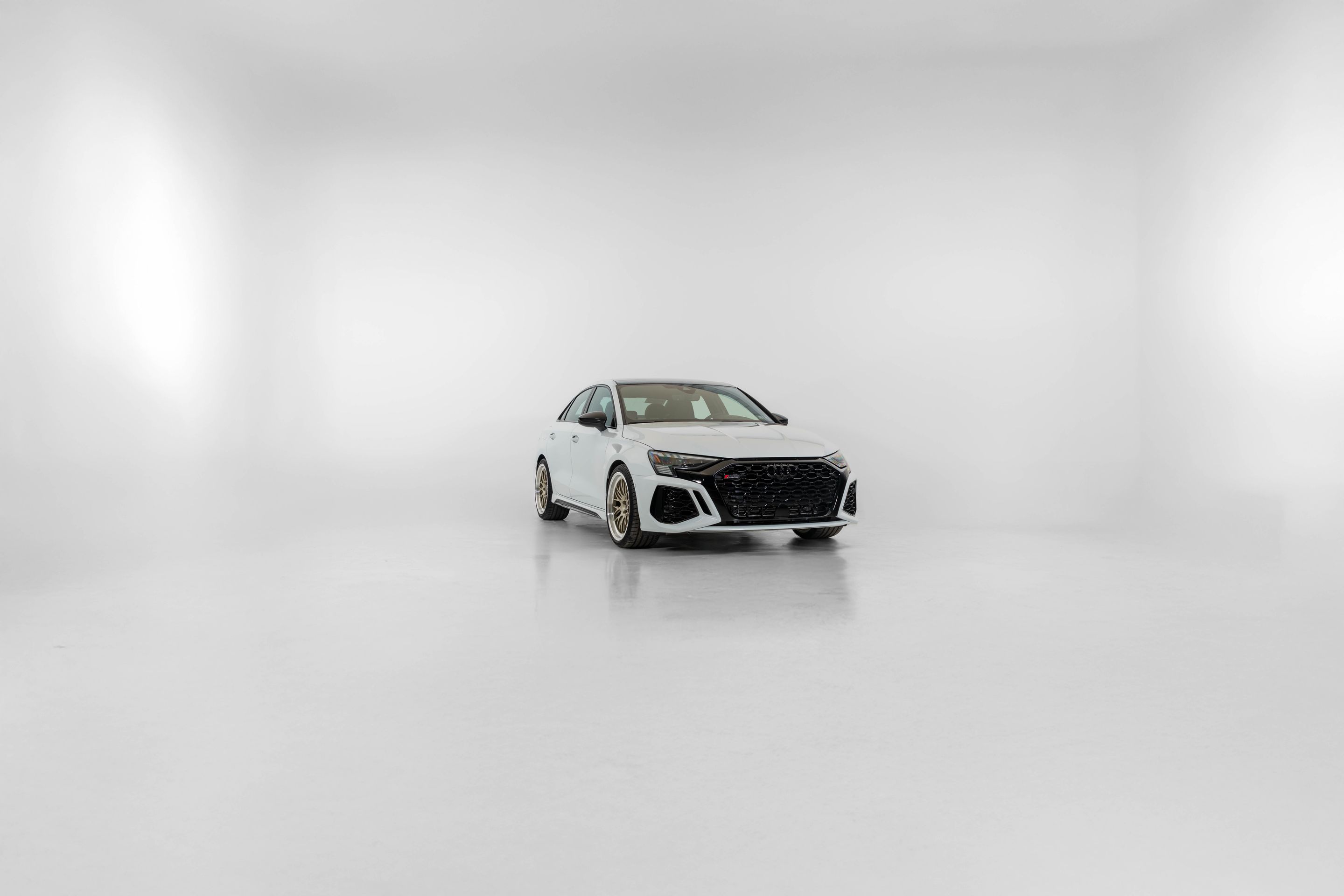 Race Livery Audi 8Y RS 3 with 19" ML-10RT Apex wheels in Machined Lip Gloss Motorsport Gold