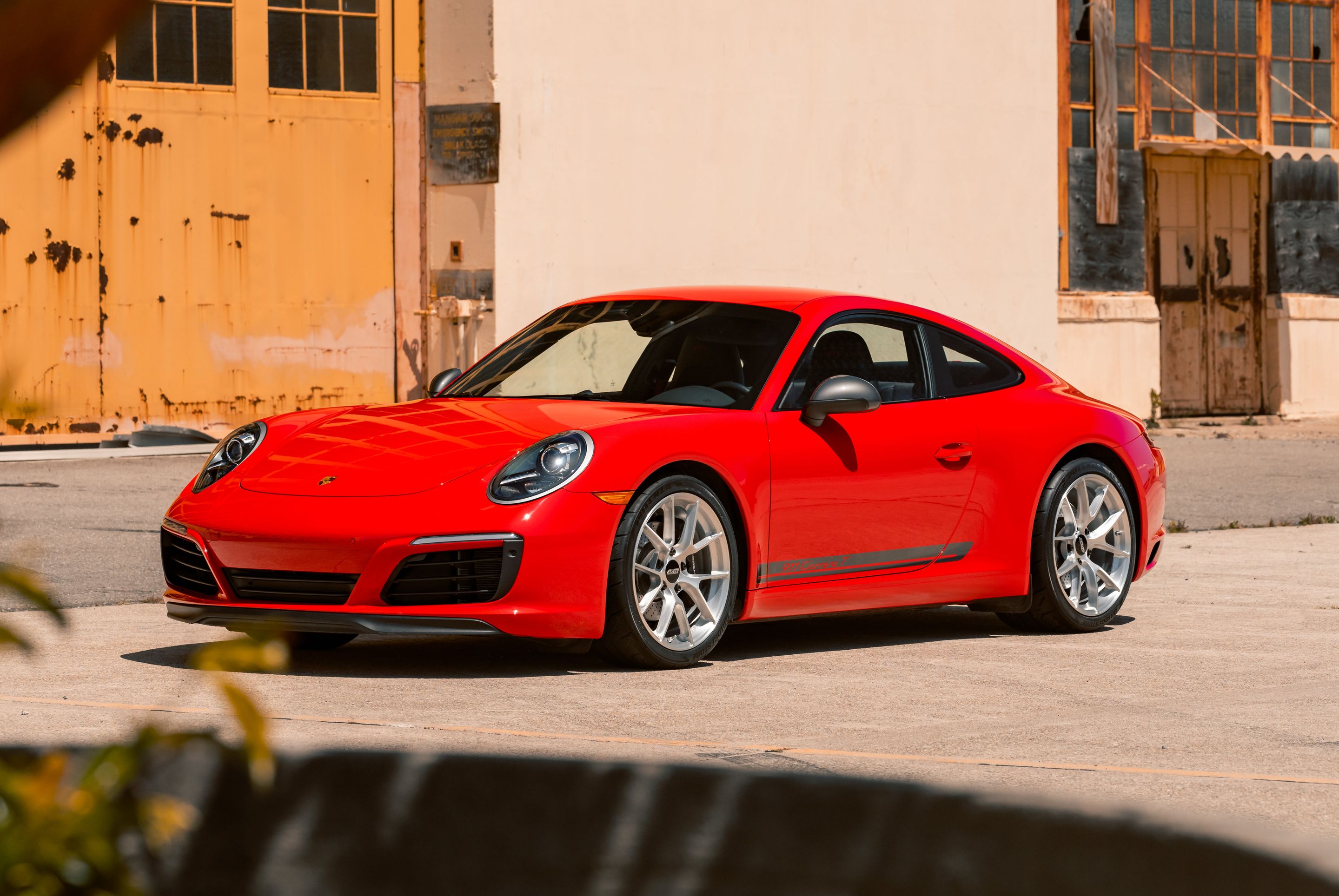 Red Porsche 911 991.2 Carrera T with 19" VS-5RS Apex wheels in Brushed Clear