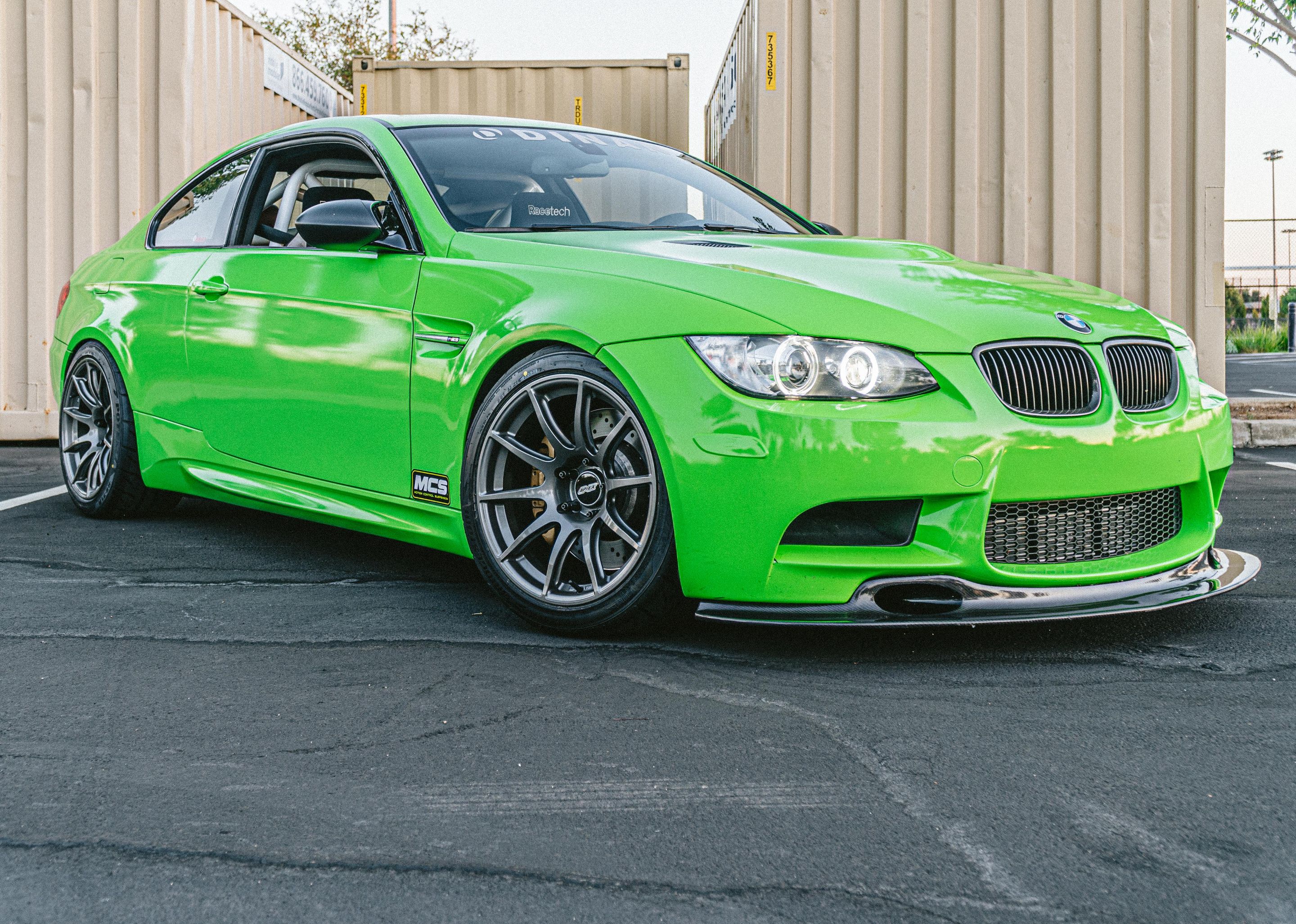 Green BMW E92 Coupe M3 with 18" SM-10 Apex wheels in Anthracite