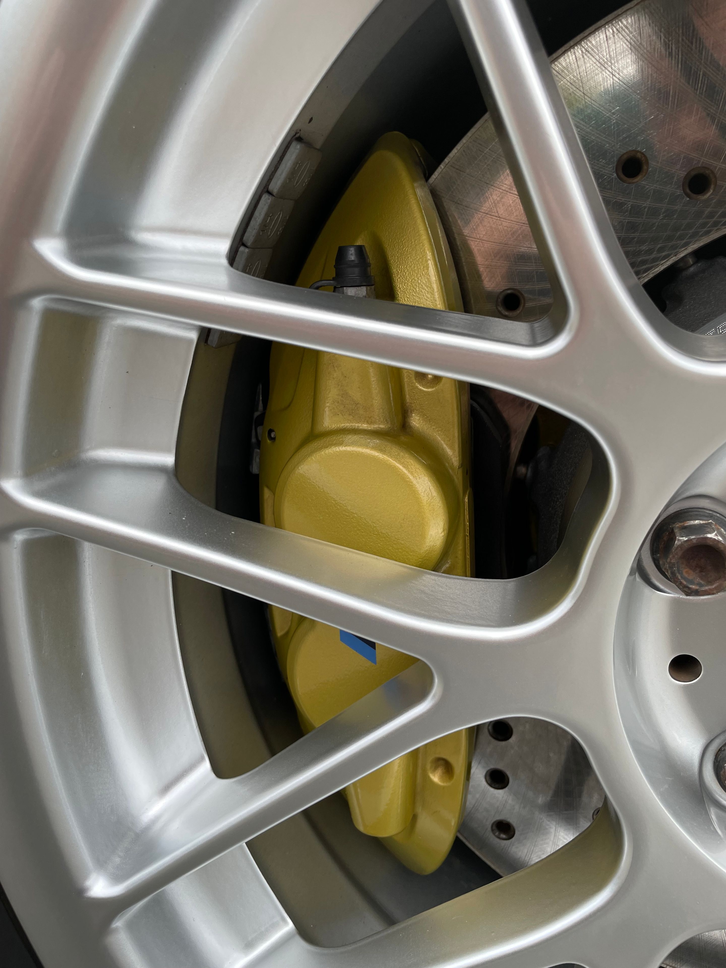 Silver BMW E46 M3 with 18" ARC-8 Apex wheels in Race Silver