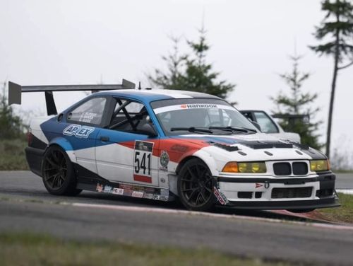 Multicolor BMW M3 - VS-5RS in Satin Bronze