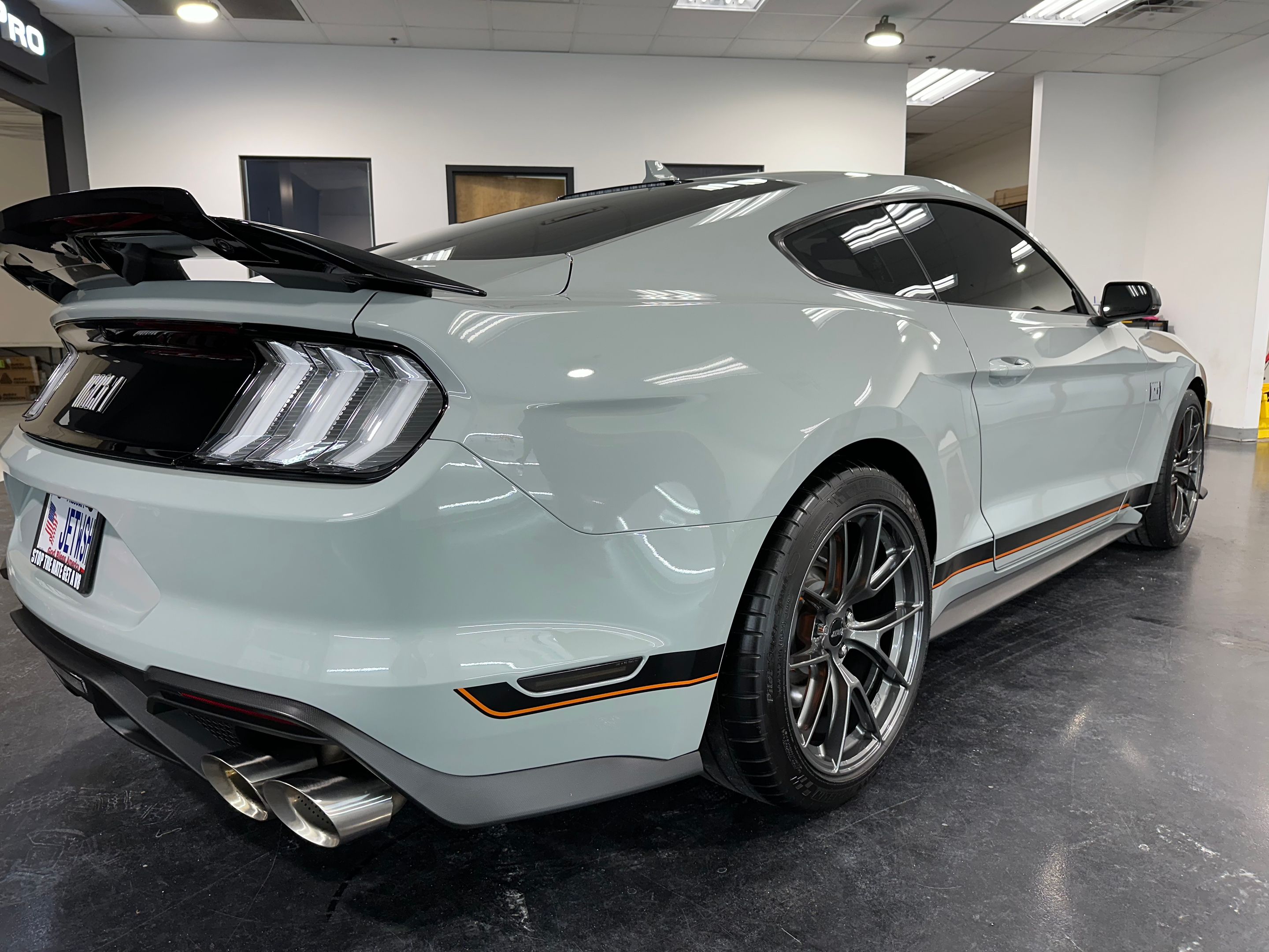 Grey Ford S550 Mustang Mach 1 with 19" VS-5RS Apex wheels in Anthracite