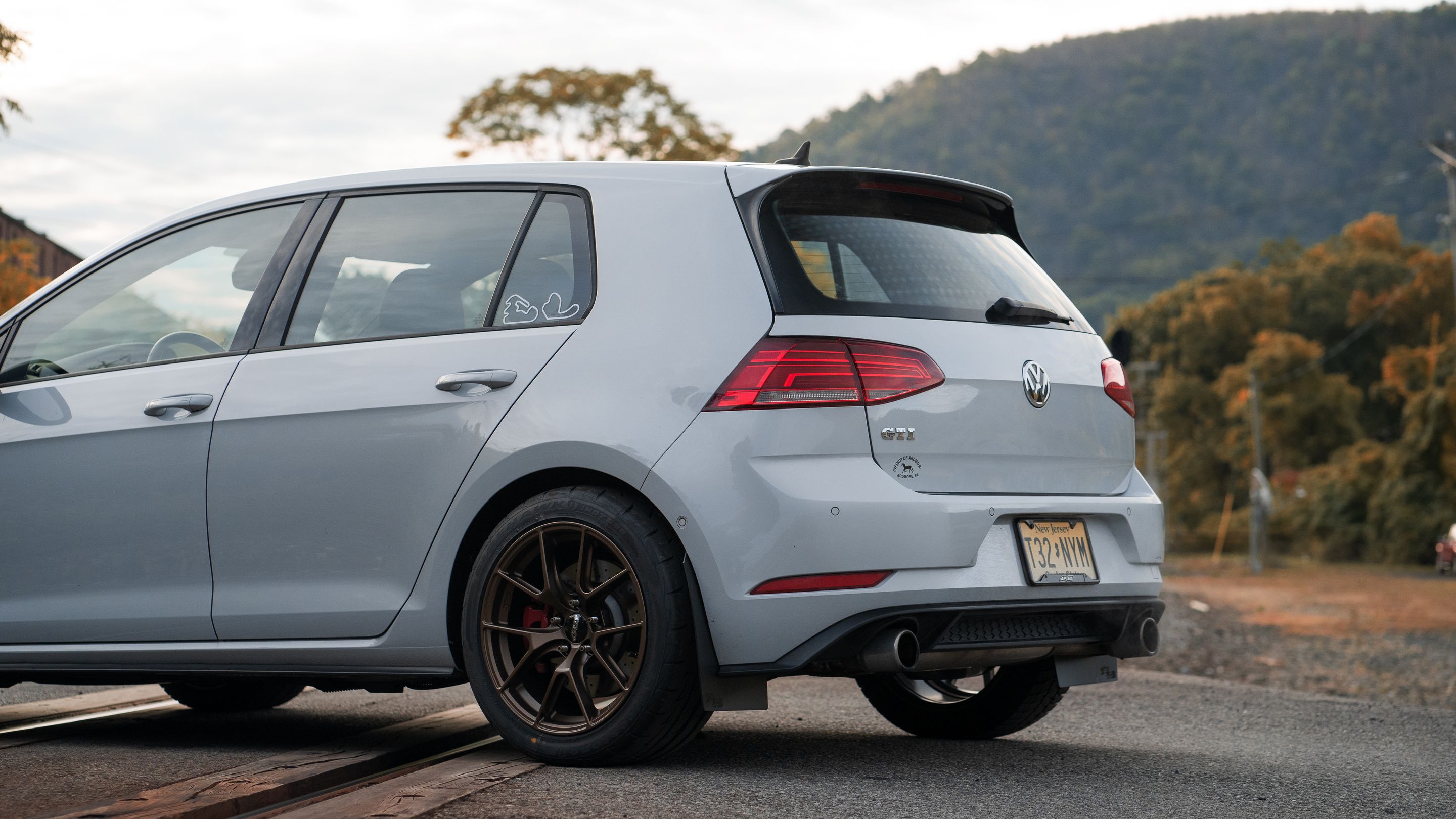 Grey VW MK7 GTI with 17" VS-5RS Apex wheels in Satin Bronze
